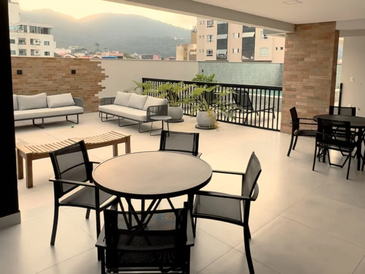 AZAMOR RESIDENCIA, Nações, Balneário Camboriú/SC — foto 1 de 2