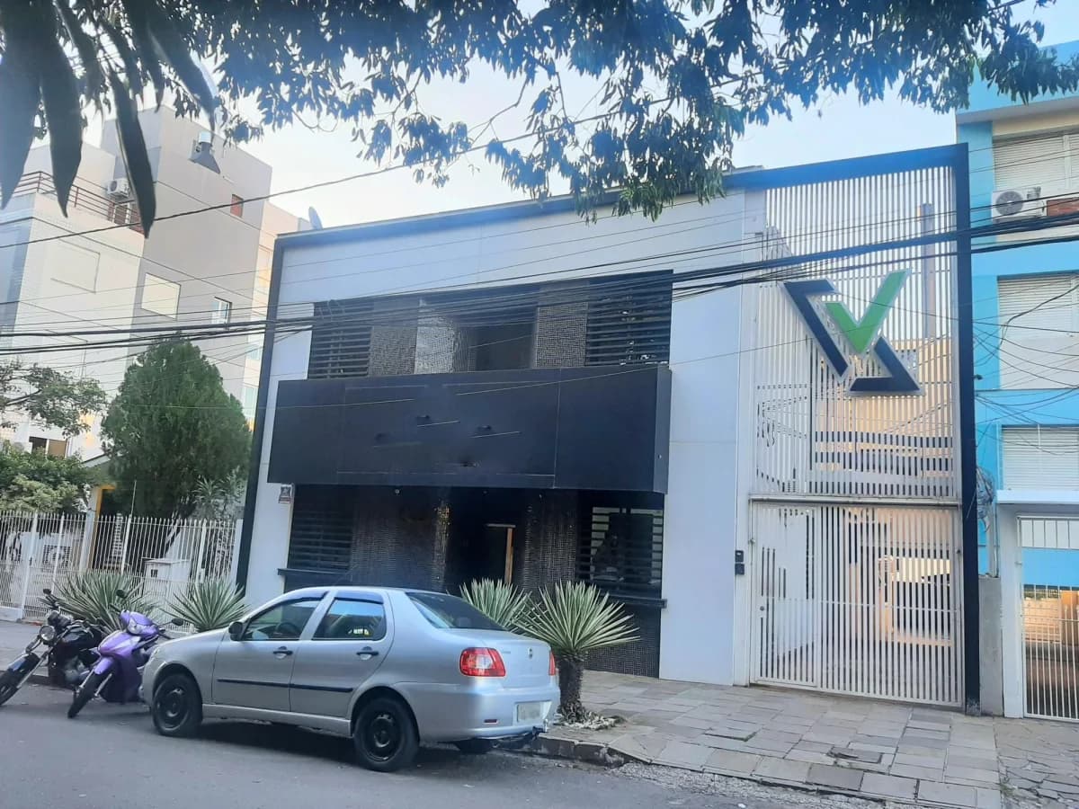 Apto 3 dormitórios, 2 banheiros, garagem, no centro — Apartamento com 3 quartos para alugar em Centro, Santa Maria/RS