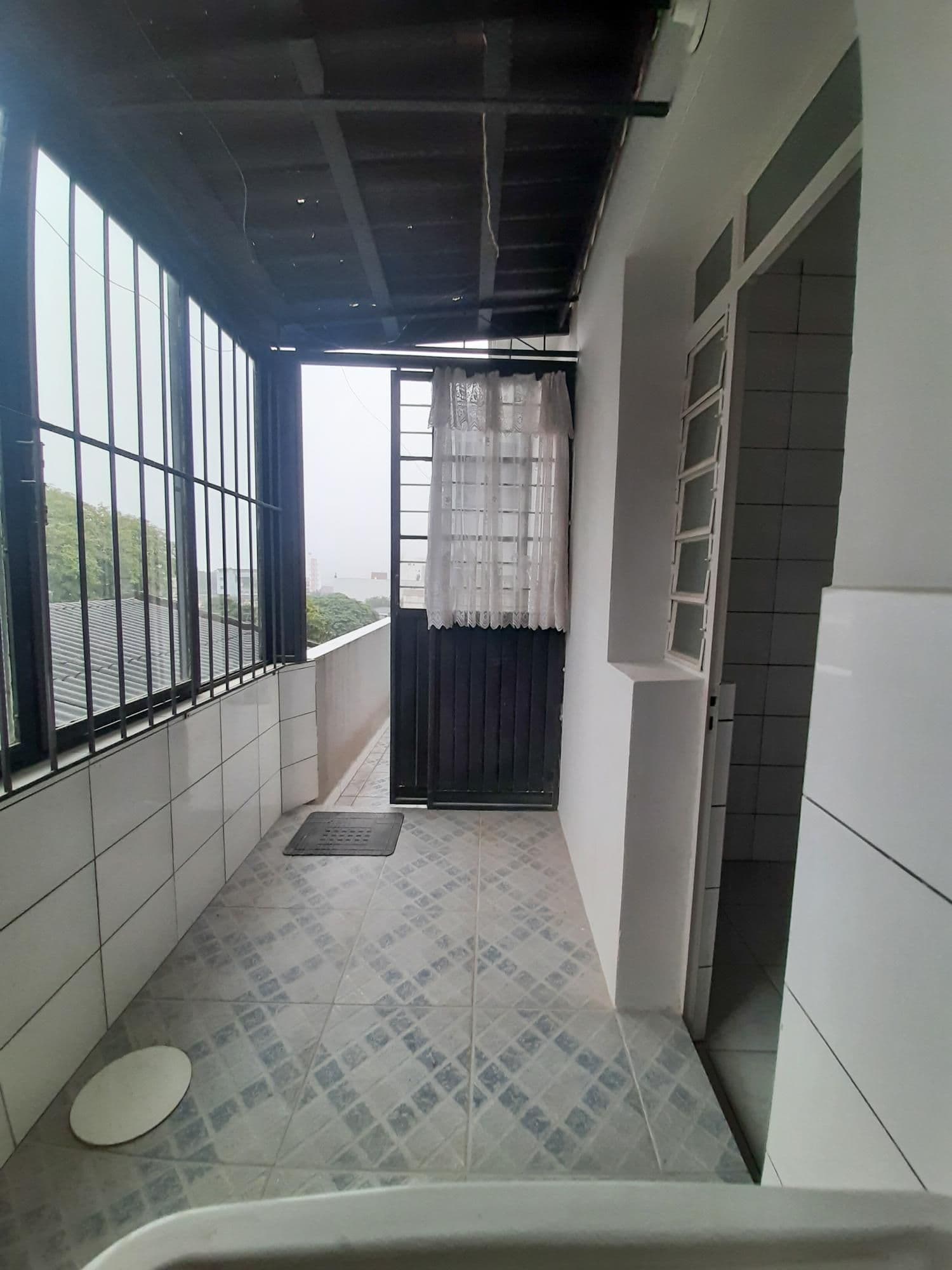 Apto 3 dormitórios, 2 banheiros, garagem, no centro — Apartamento com 3 quartos para alugar em Centro, Santa Maria/RS