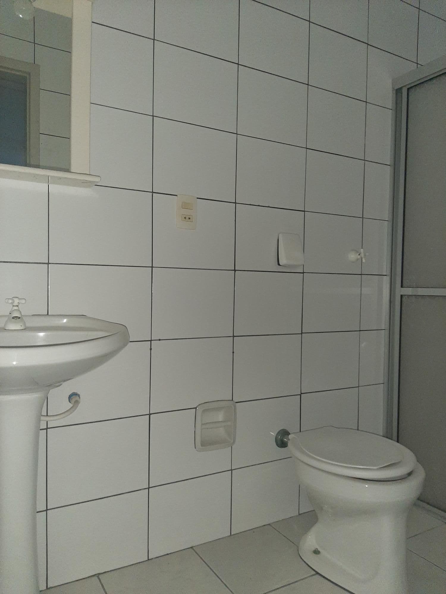 Apto 3 dormitórios, 2 banheiros, garagem, no centro — Apartamento com 3 quartos para alugar em Centro, Santa Maria/RS