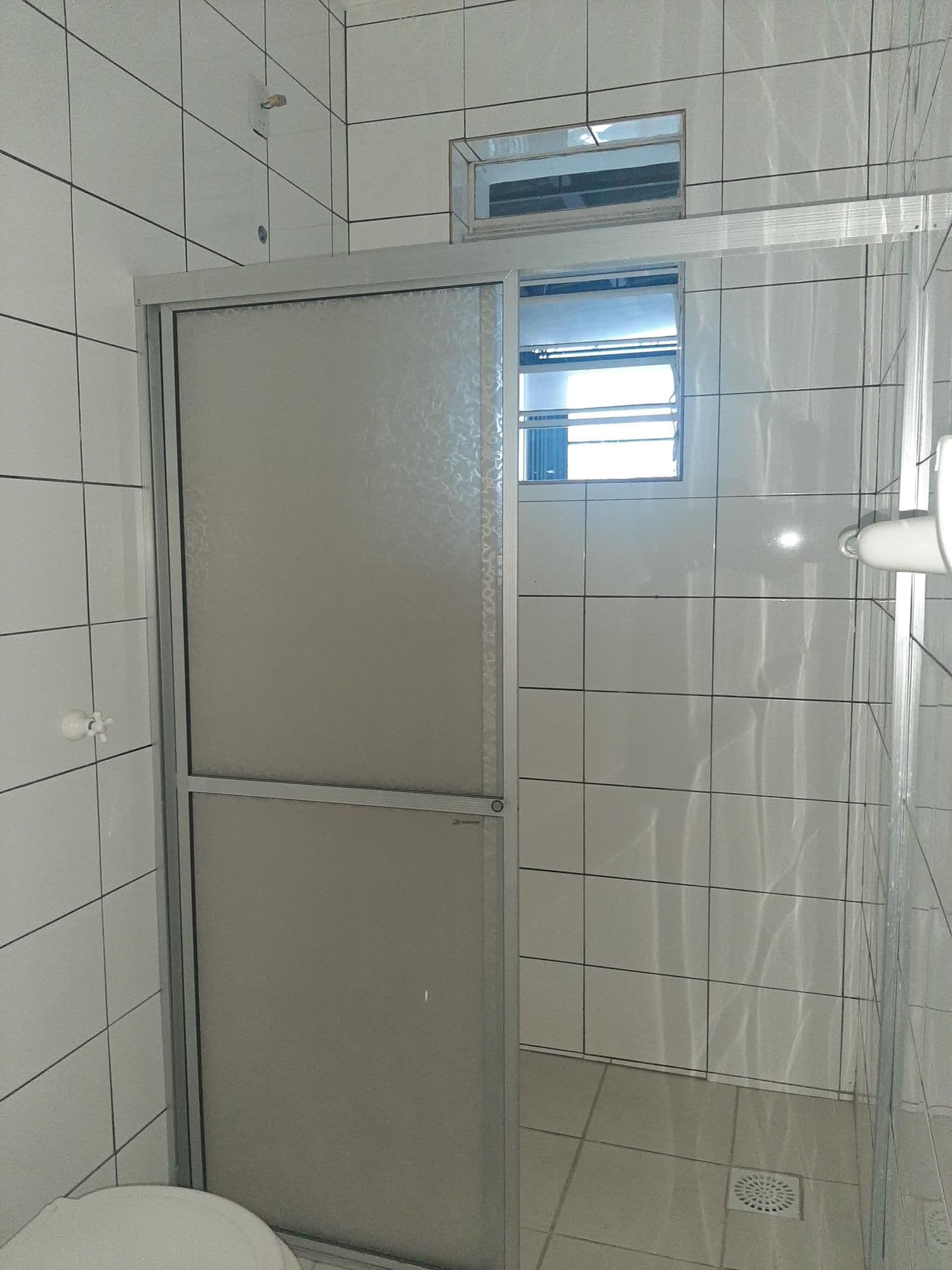 Apto 3 dormitórios, 2 banheiros, garagem, no centro — Apartamento com 3 quartos para alugar em Centro, Santa Maria/RS