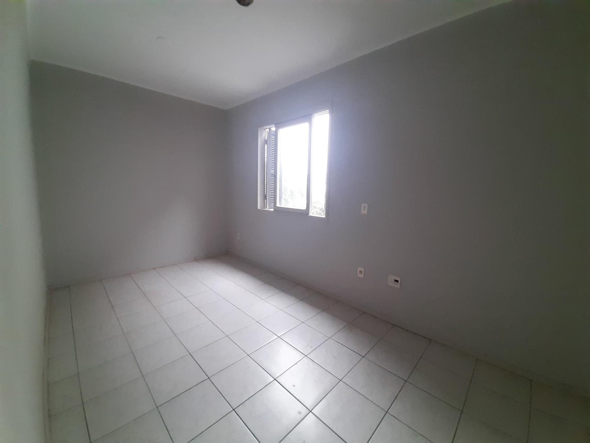 Apto 3 dormitórios, 2 banheiros, garagem, no centro — Apartamento com 3 quartos para alugar em Centro, Santa Maria/RS