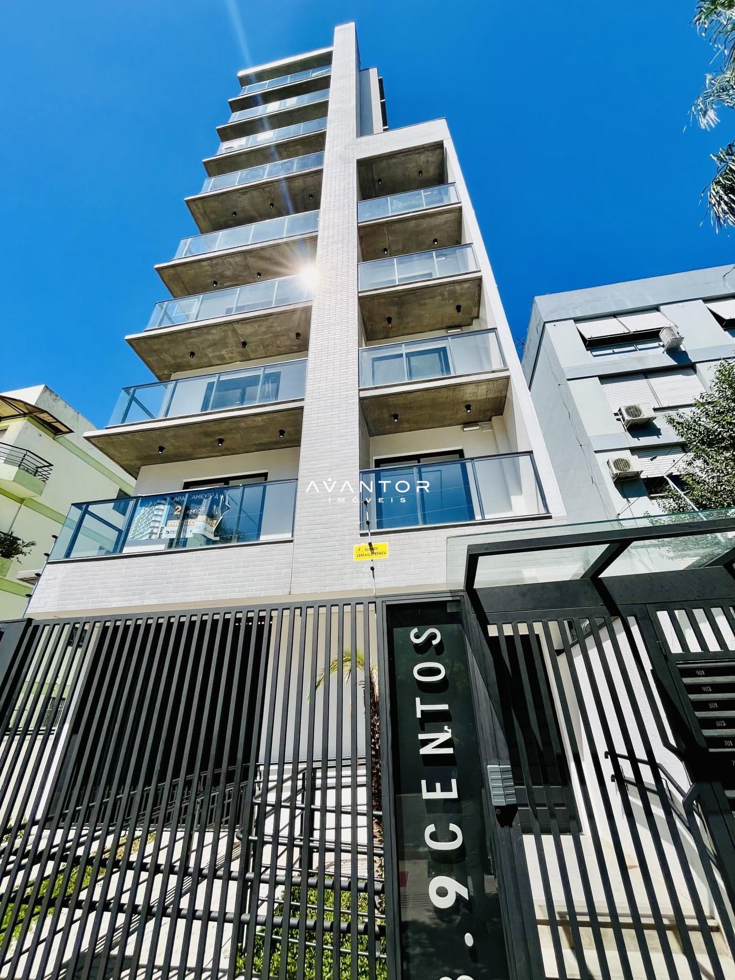 Fachada do prédio com sacadas — Apartamento com 2 quartos à venda no B9CENTOS, em Centro, Santa Maria/RS