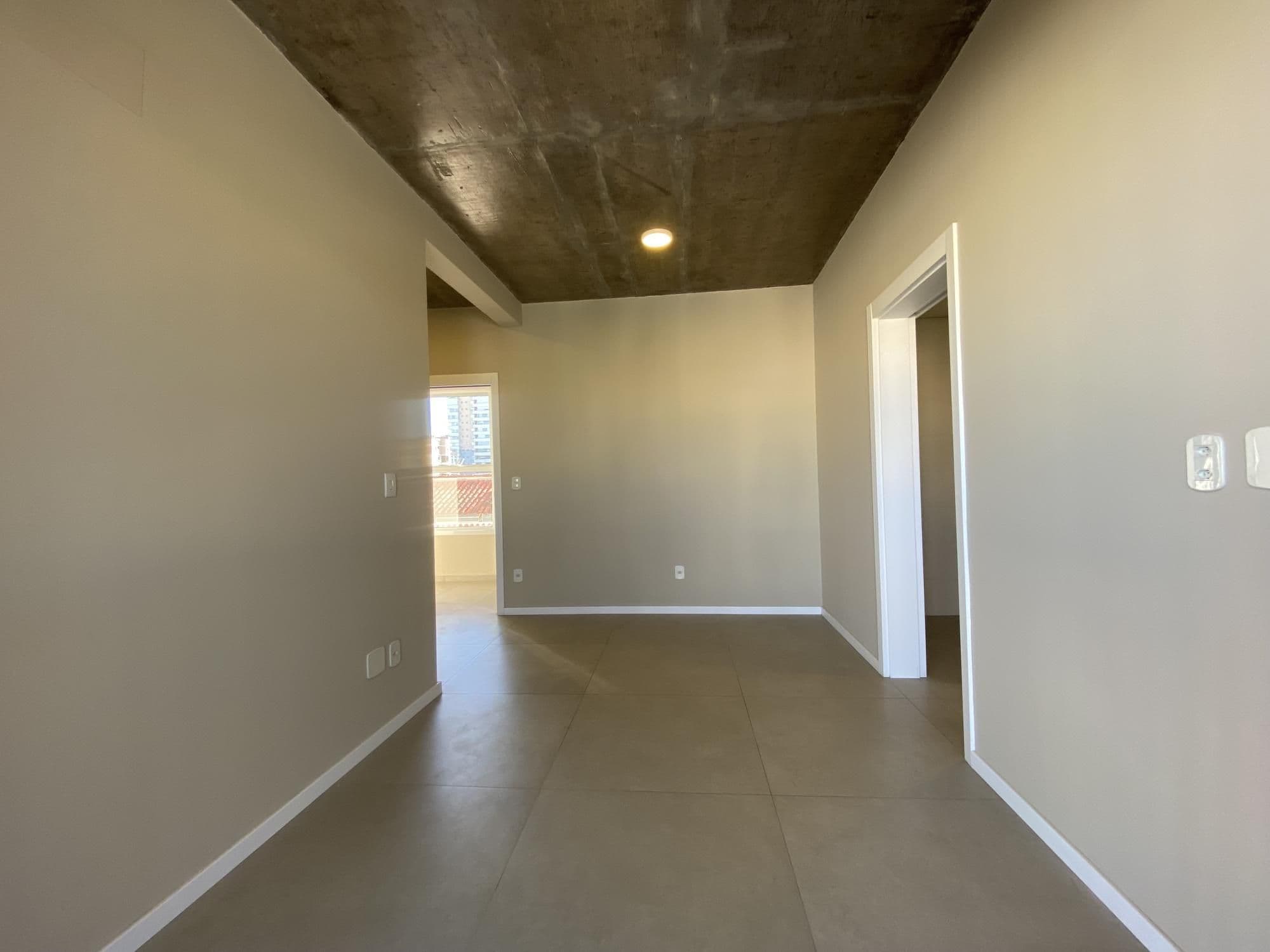 Apartamento de 2 dormitórios, 1Suíte, 2 Banheiros, 1 Vaga, novo no centro de Santa Maria — Apartamento com 2 quartos para alugar em Centro, Santa Maria/RS