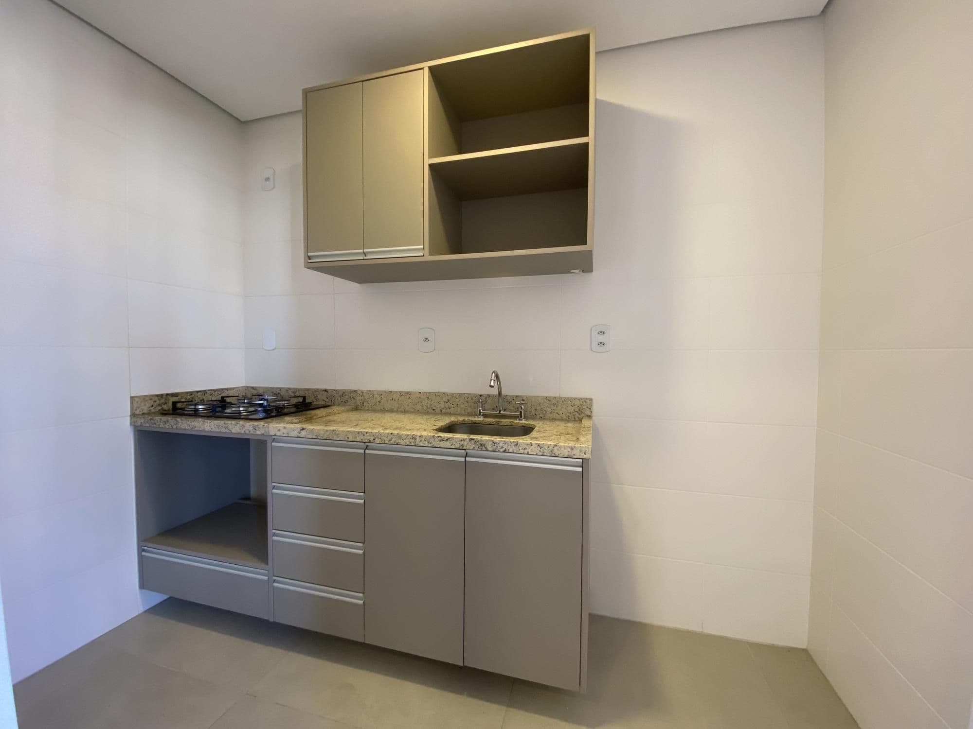 Apartamento de 2 dormitórios, 1Suíte, 2 Banheiros, 1 Vaga, novo no centro de Santa Maria — Apartamento com 2 quartos para alugar em Centro, Santa Maria/RS