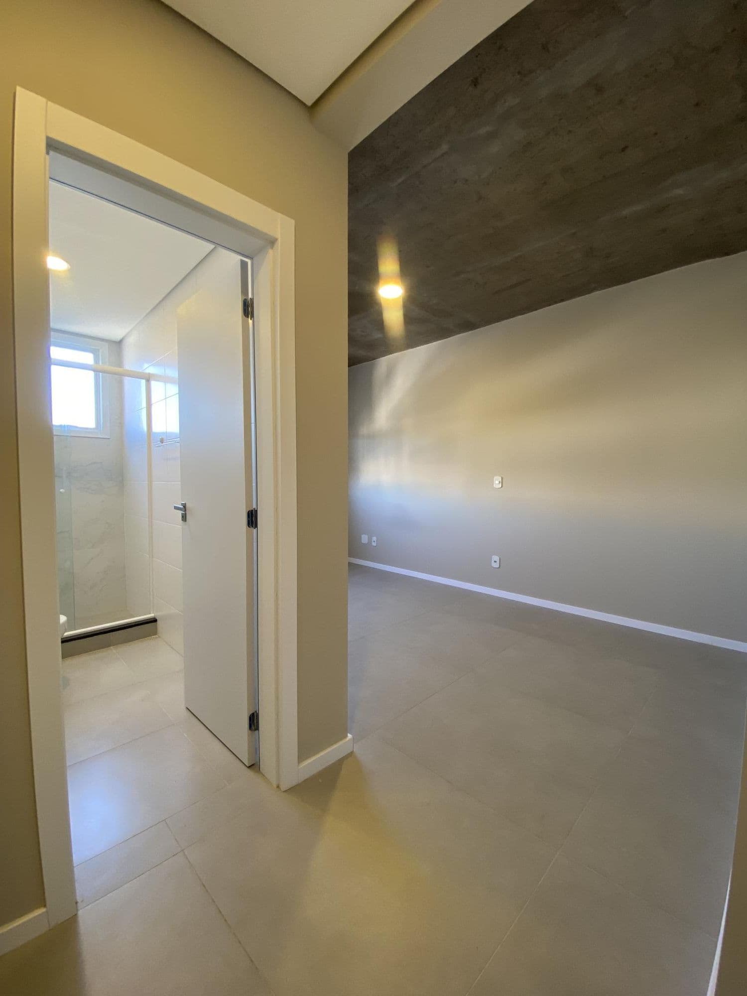 Apartamento de 2 dormitórios, 1Suíte, 2 Banheiros, 1 Vaga, novo no centro de Santa Maria — Apartamento com 2 quartos para alugar em Centro, Santa Maria/RS