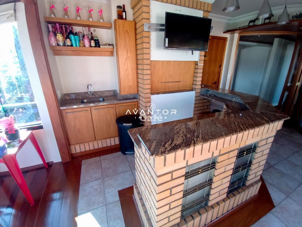 Lindo apartamento 3 dormitórios, sendo um suíte e closet, sala 3 ambientes com lareira, ár — Apartamento com 4 quartos à venda em Nossa Senhora de Fátima, Santa Maria/RS