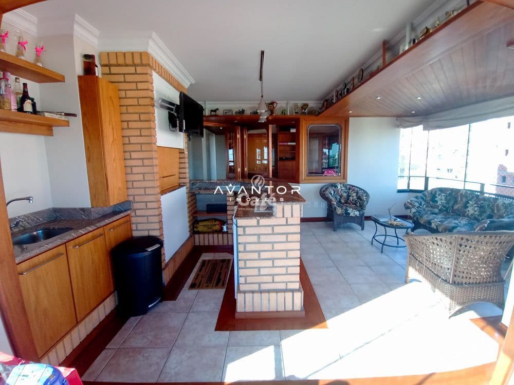 Lindo apartamento 3 dormitórios, sendo um suíte e closet, sala 3 ambientes com lareira, ár — Apartamento com 4 quartos à venda em Nossa Senhora de Fátima, Santa Maria/RS