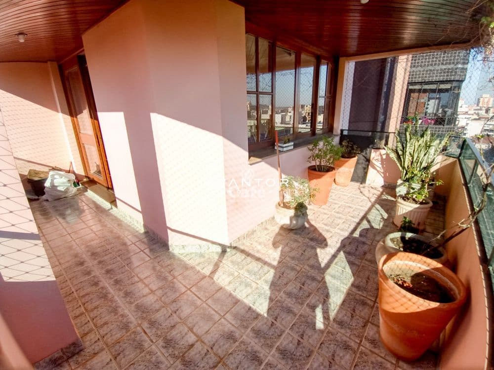 Lindo apartamento 3 dormitórios, sendo um suíte e closet, sala 3 ambientes com lareira, ár — Apartamento com 4 quartos à venda em Nossa Senhora de Fátima, Santa Maria/RS