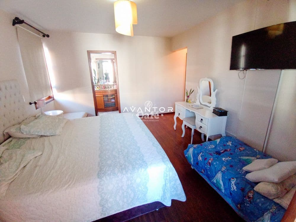 Lindo apartamento 3 dormitórios, sendo um suíte e closet, sala 3 ambientes com lareira, ár — Apartamento com 4 quartos à venda em Nossa Senhora de Fátima, Santa Maria/RS