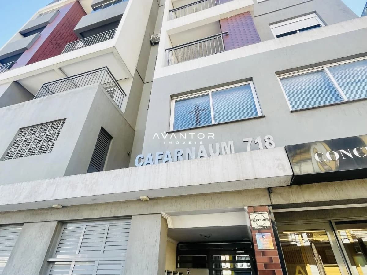 Fachada do prédio com sacadas — Apartamento com 1 quarto à venda no Edifício Cafarnaum, em Centro, Santa Maria/RS