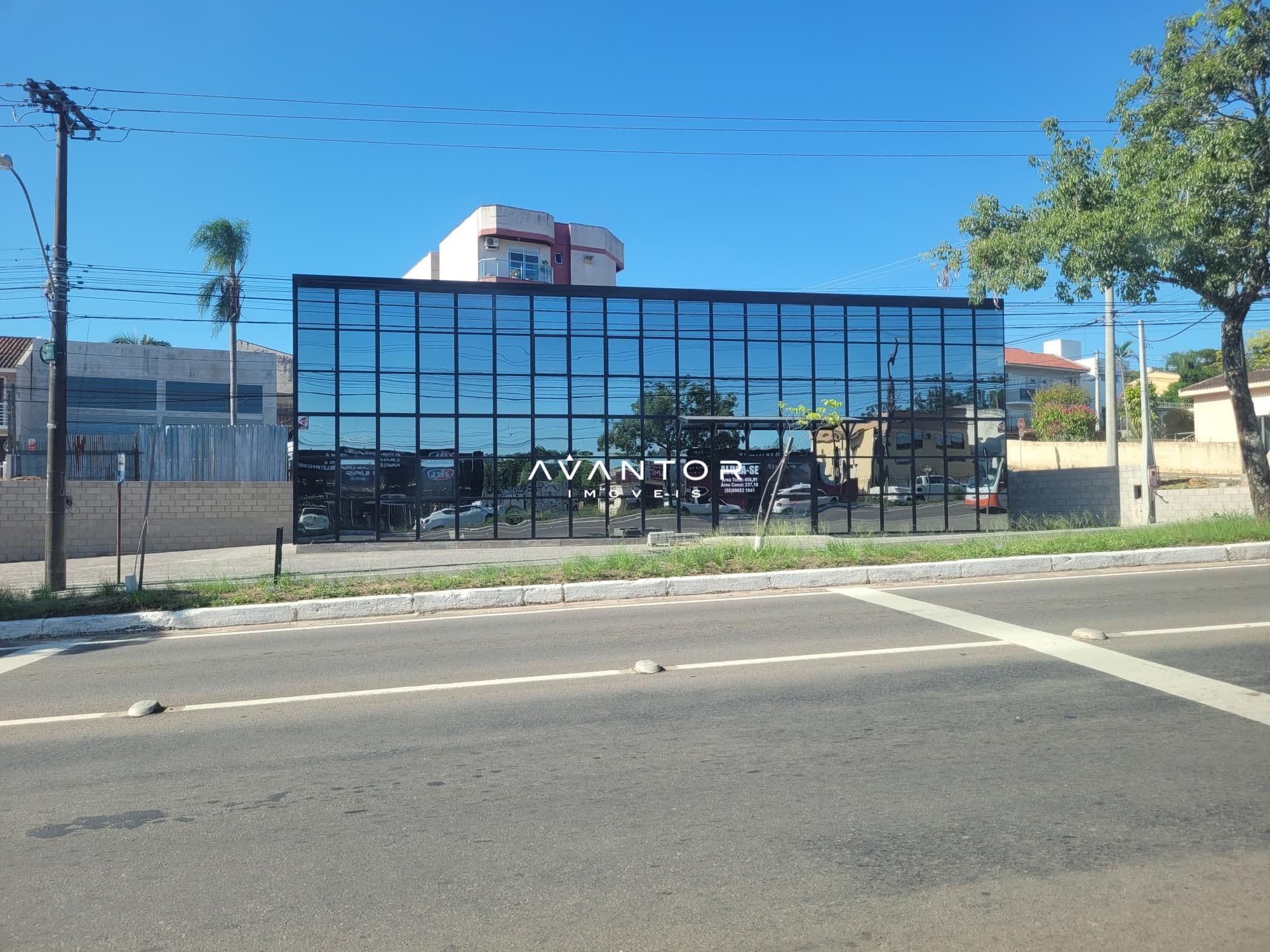 Pavilhão com 1 sala para alugar em Patronato, Santa Maria/RS