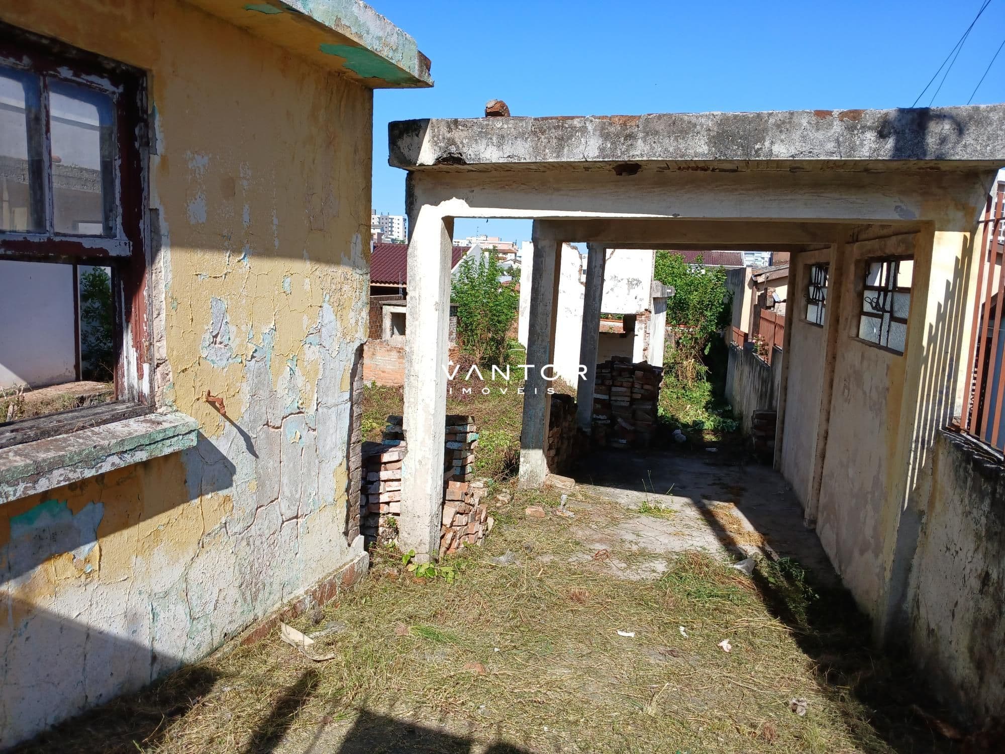 Terreno à venda em Menino Jesus, Santa Maria/RS — foto 2 de 3