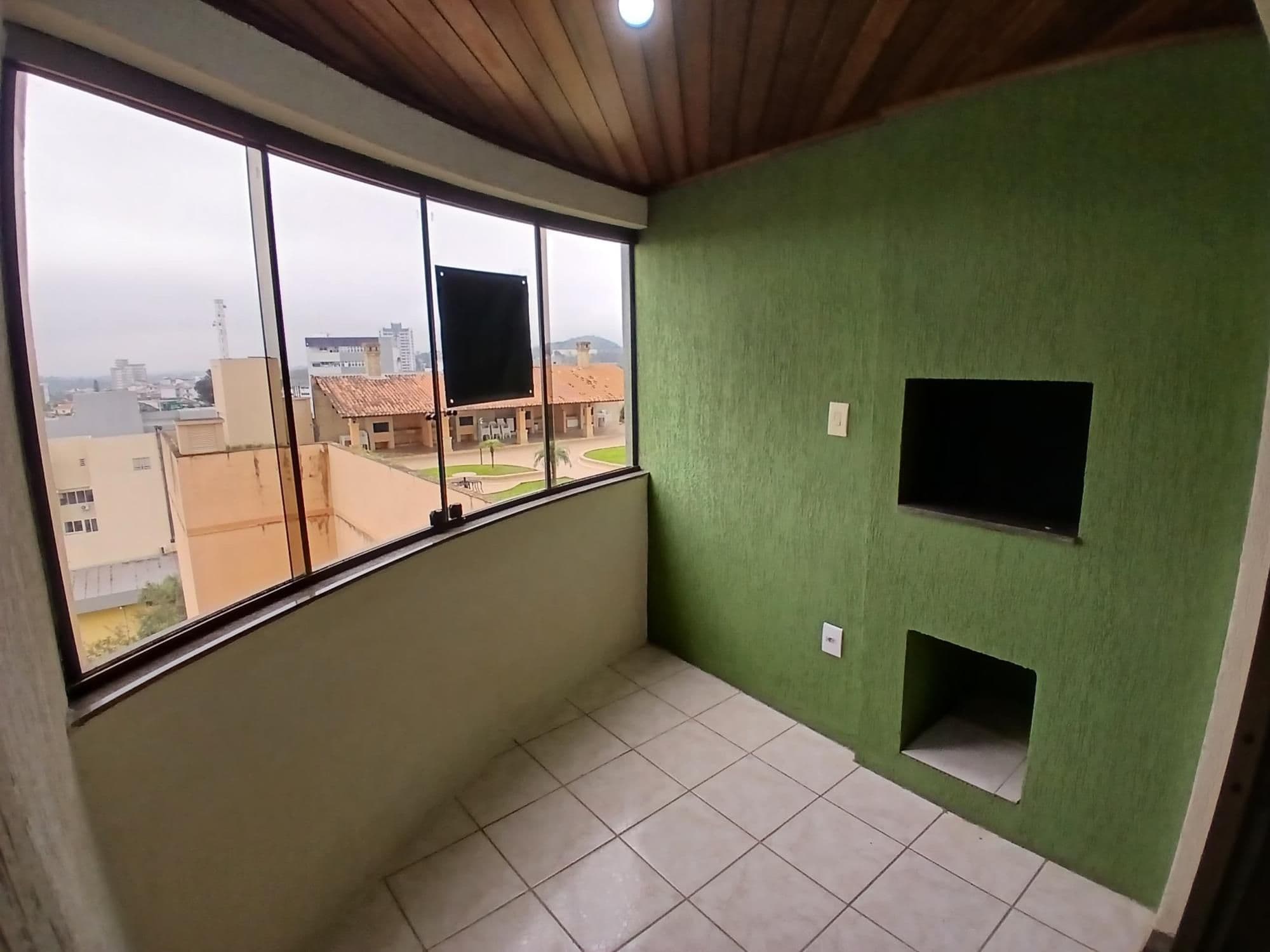 Apartamento De 2 Dormitórios Para Locação No Residencial Royal Plaza — Apartamento com 2 quartos para alugar em Nossa Senhora das Dores, Santa Maria/RS