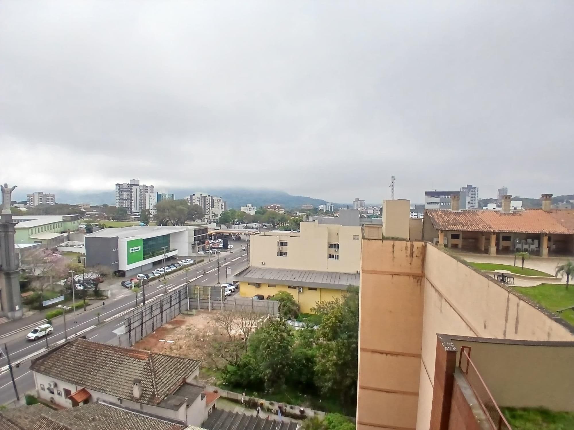 Apartamento De 2 Dormitórios Para Locação No Residencial Royal Plaza — Apartamento com 2 quartos para alugar em Nossa Senhora das Dores, Santa Maria/RS