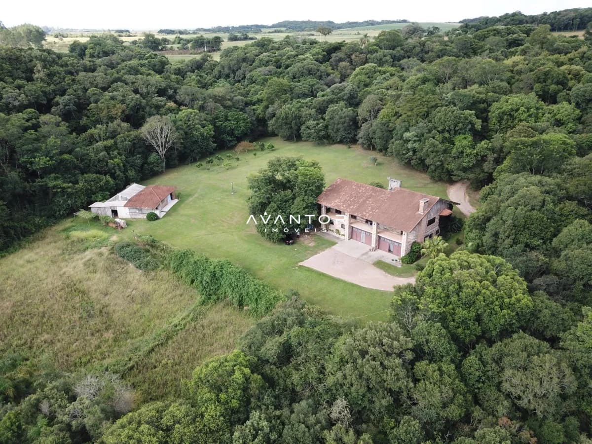 Vista aérea da propriedade e terreno — Chácara com 2 quartos à venda em Vila Catani, Silveira Martins/RS