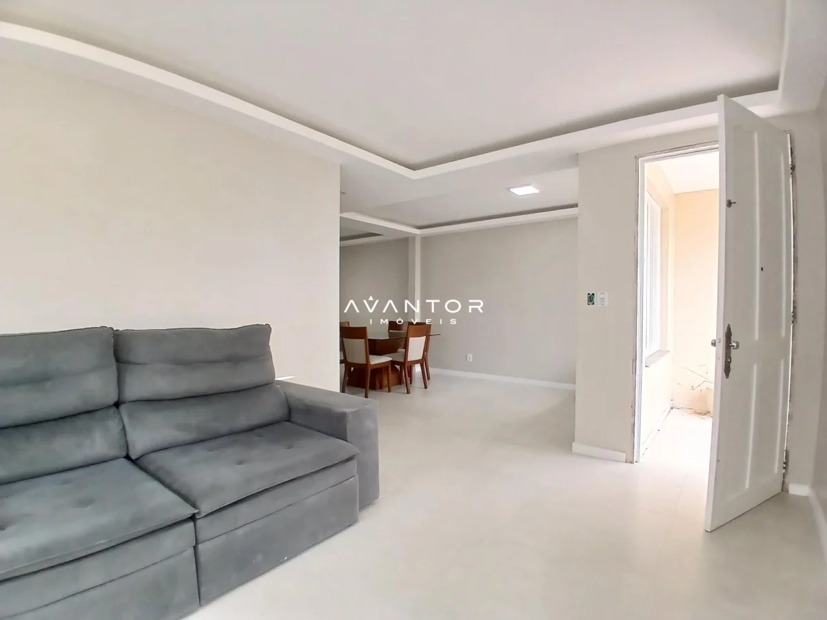 Sala de estar integrada à cozinha — Casa com 3 quartos à venda em Nossa Senhora do Rosário, Santa Maria/RS