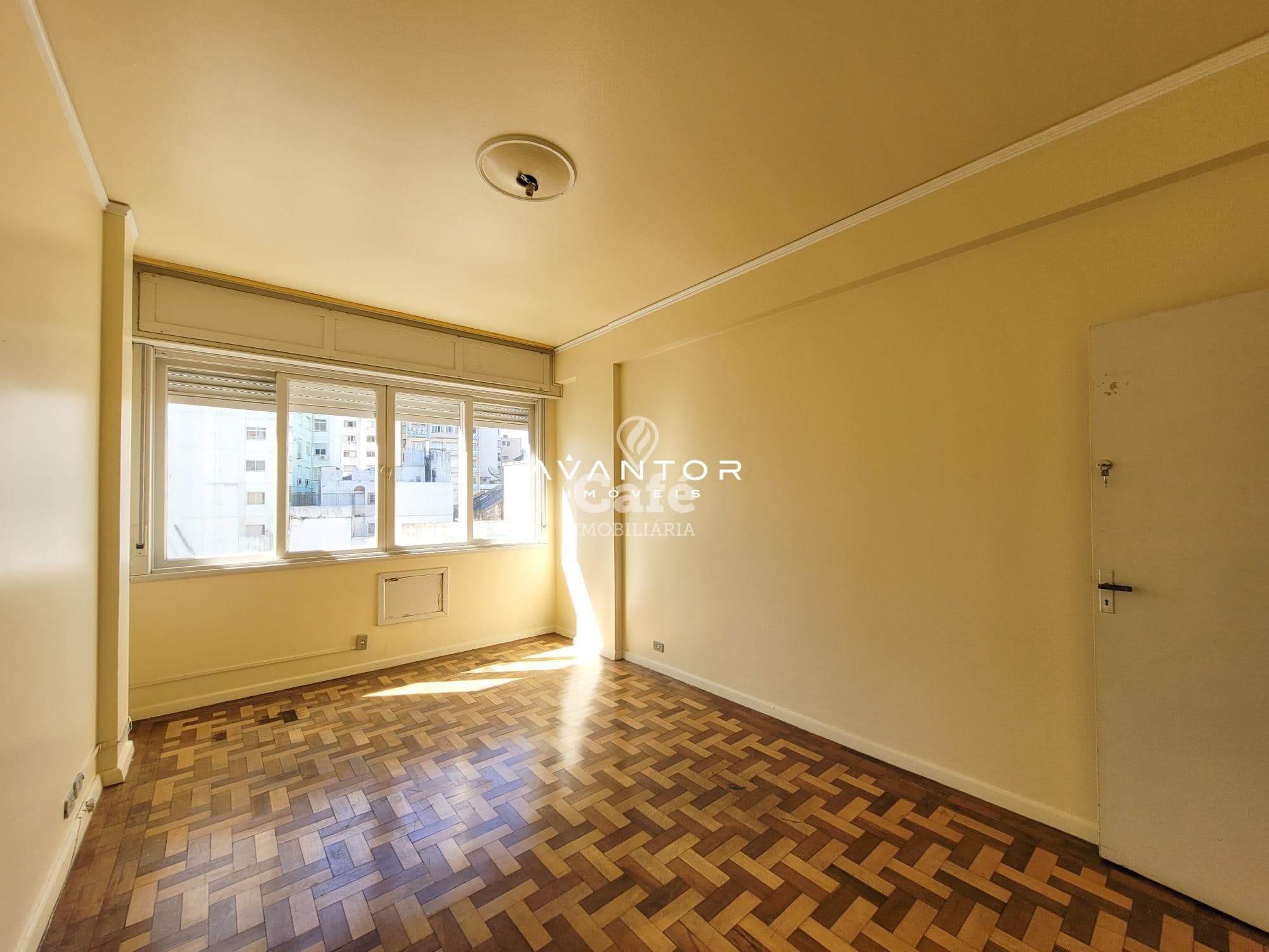 Apartamento com 3 quartos à venda no Edifício Taperinha, em Centro, Santa Maria/RS — foto 2 de 13