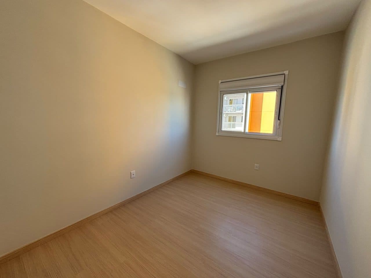Apartamento novo de 2 dormitórios e garagem no bairro Camobi em Santa Maria — Apartamento com 2 quartos para alugar em Camobi, Santa Maria/RS