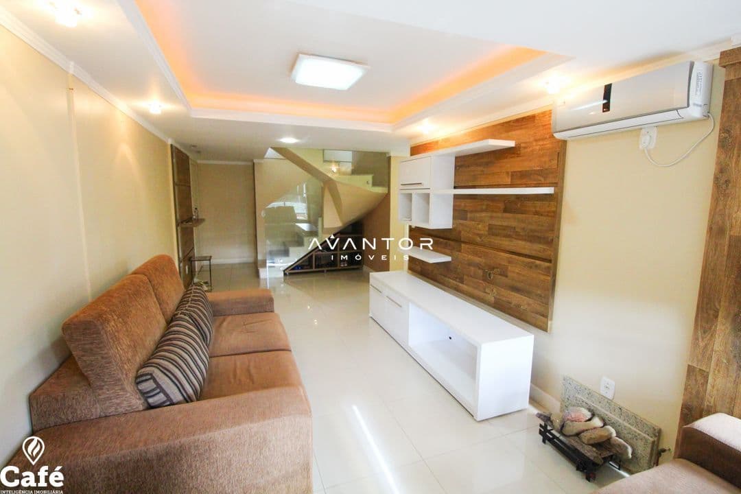 Sala de estar integrada à cozinha — Cobertura com 4 quartos à venda em Nossa Senhora das Dores, Santa Maria/RS