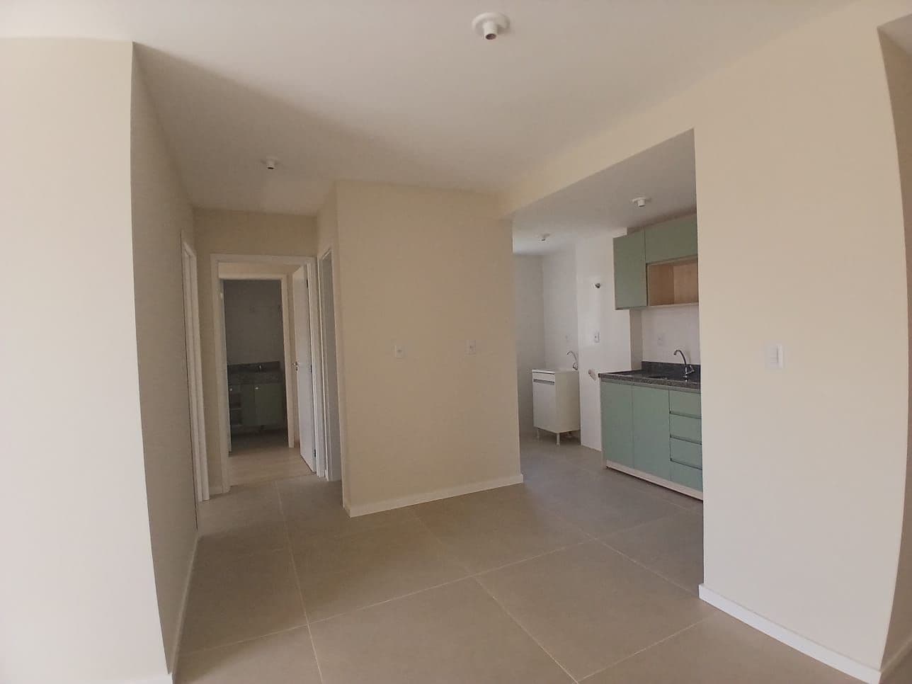 Apartamento em Camobi de 2 dormitórios, suíte, sala de estar, banheiro social, cozinha, ár — Apartamento com 2 quartos para alugar em São José, Santa Maria/RS