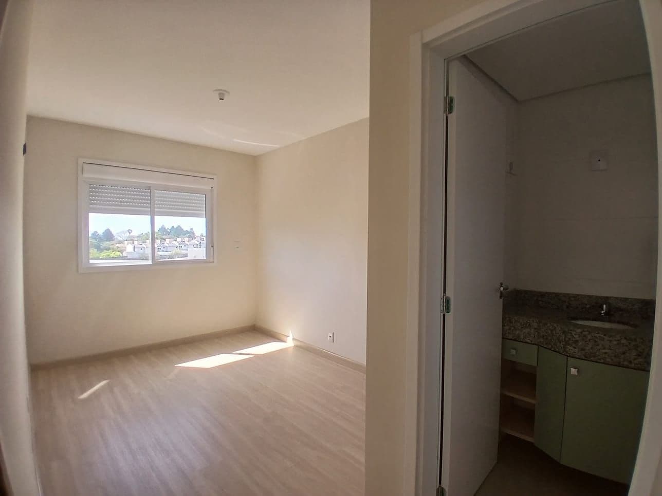 Apartamento em Camobi de 2 dormitórios, suíte, sala de estar, banheiro social, cozinha, ár — Apartamento com 2 quartos para alugar em São José, Santa Maria/RS