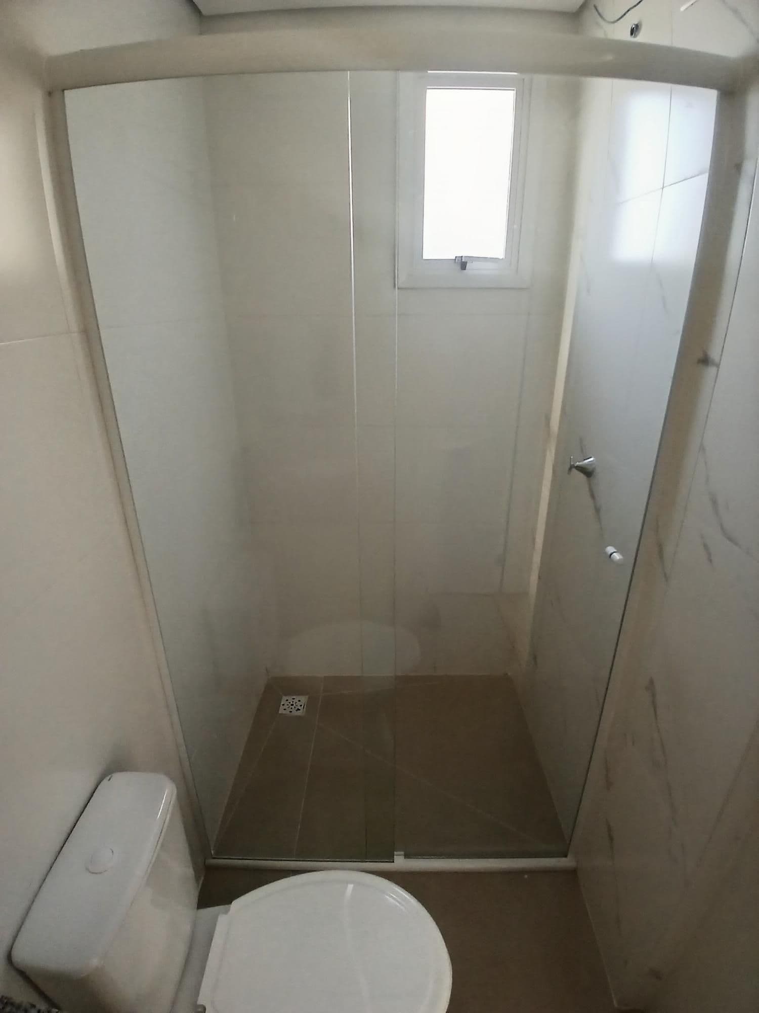 Apartamento em Camobi de 2 dormitórios, suíte, sala de estar, banheiro social, cozinha, ár — Apartamento com 2 quartos para alugar em São José, Santa Maria/RS