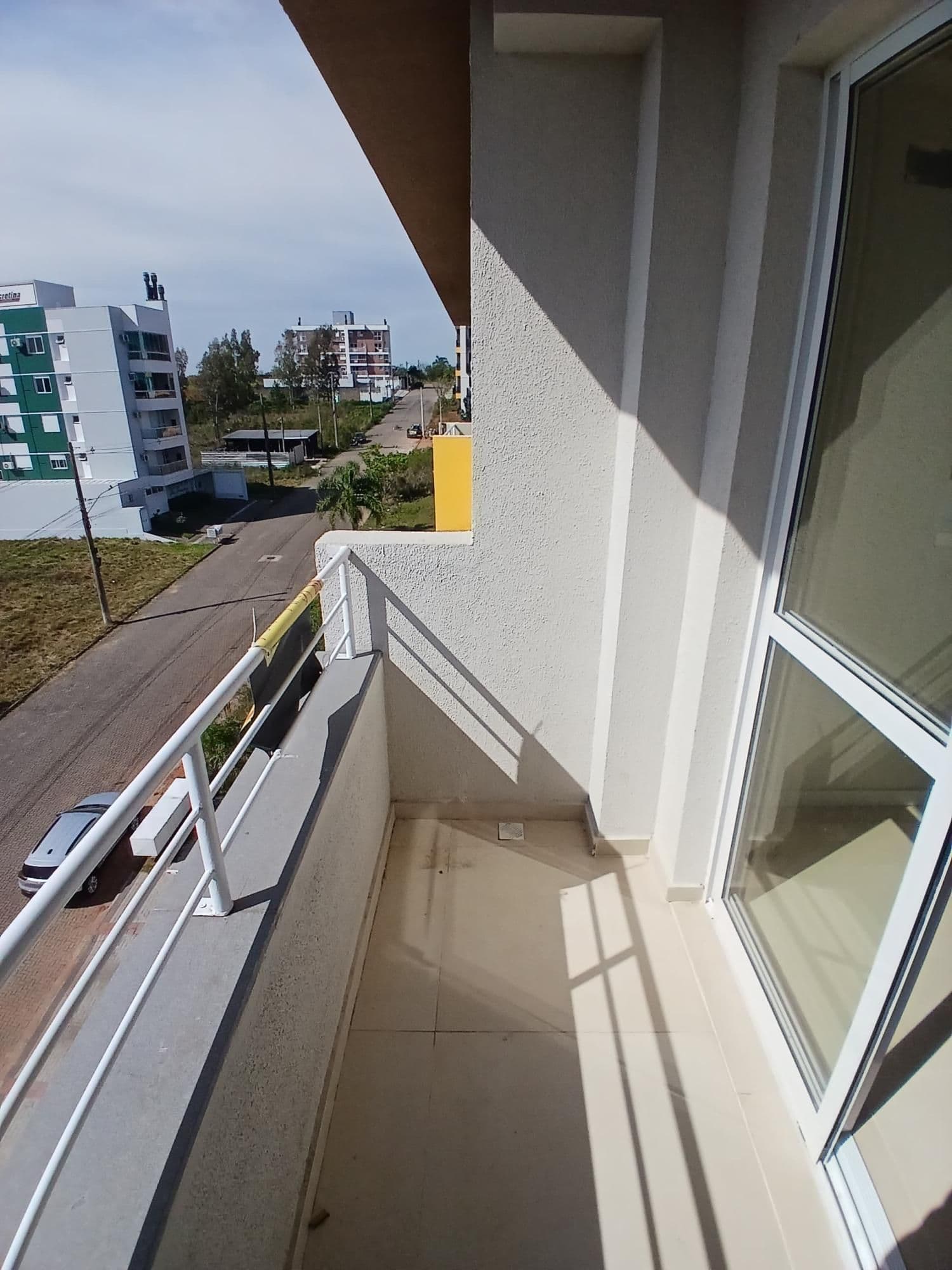 Apartamento em Camobi de 2 dormitórios, suíte, sala de estar, banheiro social, cozinha, ár — Apartamento com 2 quartos para alugar em São José, Santa Maria/RS