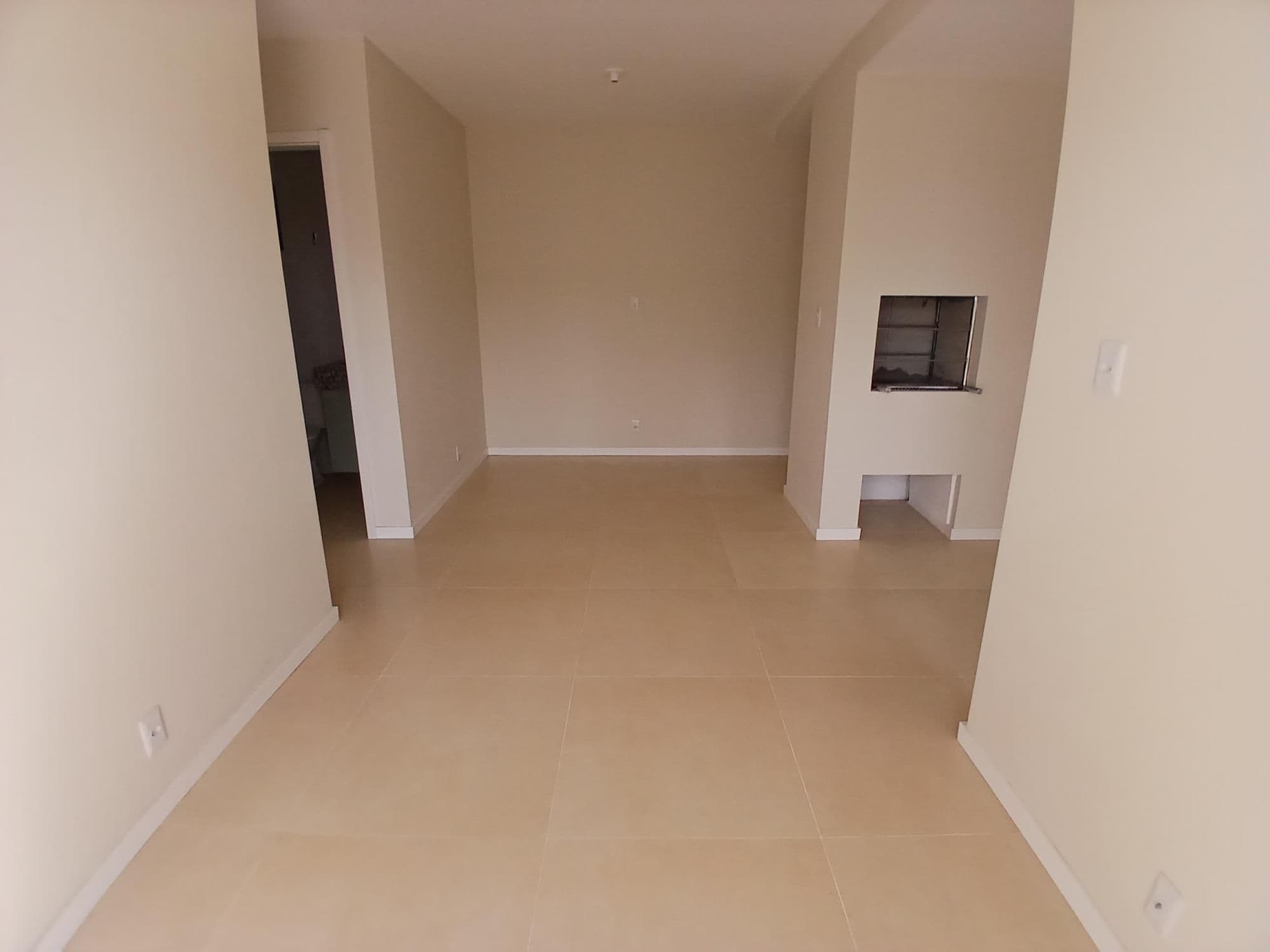 Apartamento em Camobi de 2 dormitórios, suíte, sala de estar, banheiro social, cozinha, ár — Apartamento com 2 quartos para alugar em São José, Santa Maria/RS