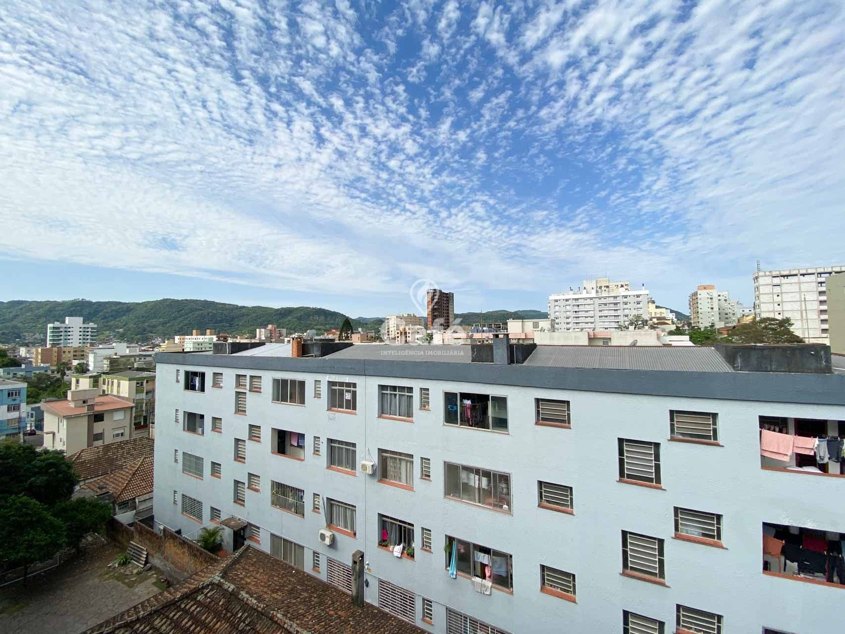 Cobertura de 3 dormitórios no Centro de Santa Maria — Cobertura com 3 quartos à venda em Centro, Santa Maria/RS