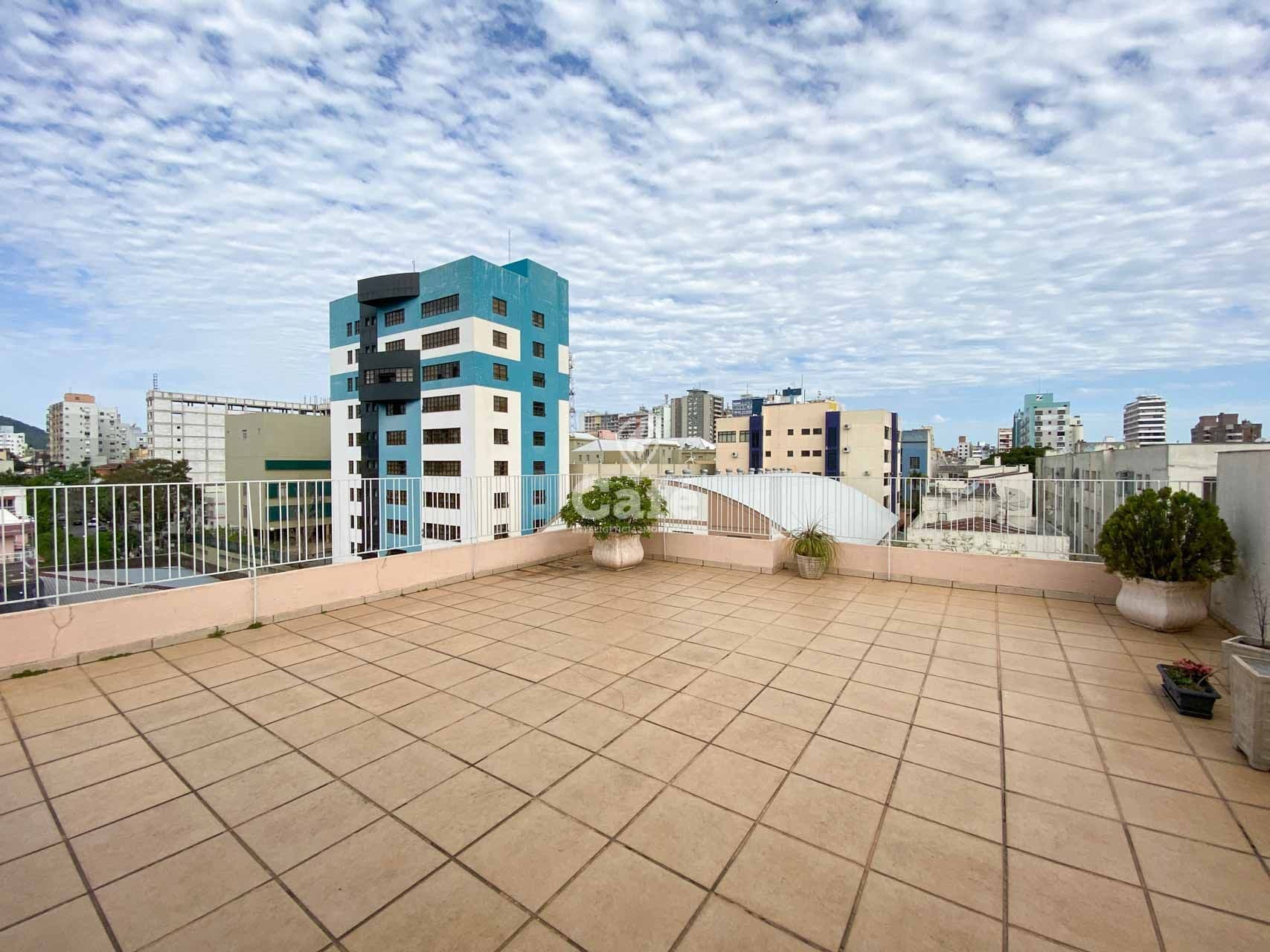 Cobertura de 3 dormitórios no Centro de Santa Maria — Cobertura com 3 quartos à venda em Centro, Santa Maria/RS