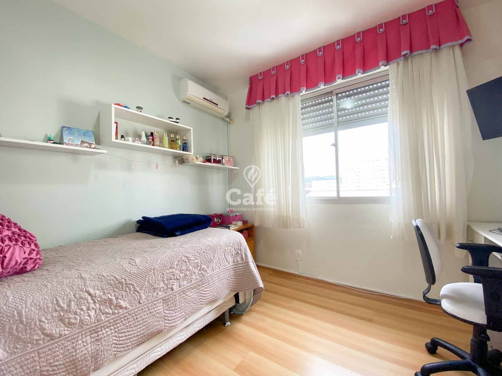 Cobertura de 3 dormitórios no Centro de Santa Maria — Cobertura com 3 quartos à venda em Centro, Santa Maria/RS