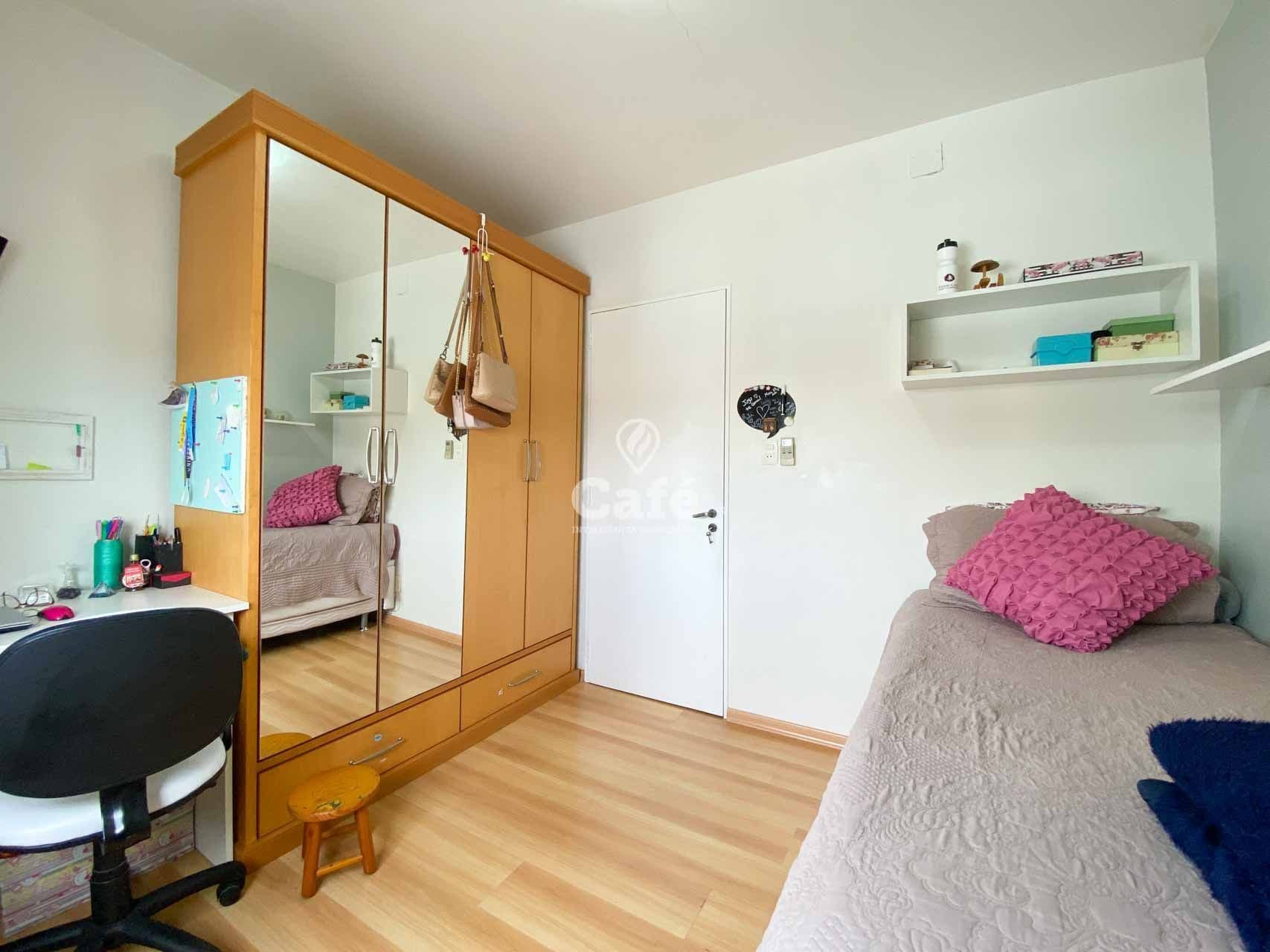 Cobertura de 3 dormitórios no Centro de Santa Maria — Cobertura com 3 quartos à venda em Centro, Santa Maria/RS