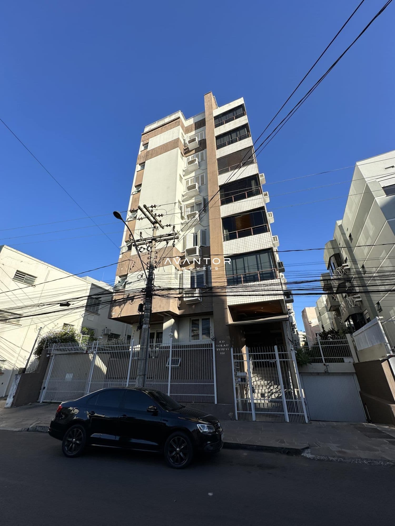Fachada do prédio com sacadas — Cobertura com 3 quartos à venda no Residencial Solar Tuiuti, em Centro, Santa Maria/RS