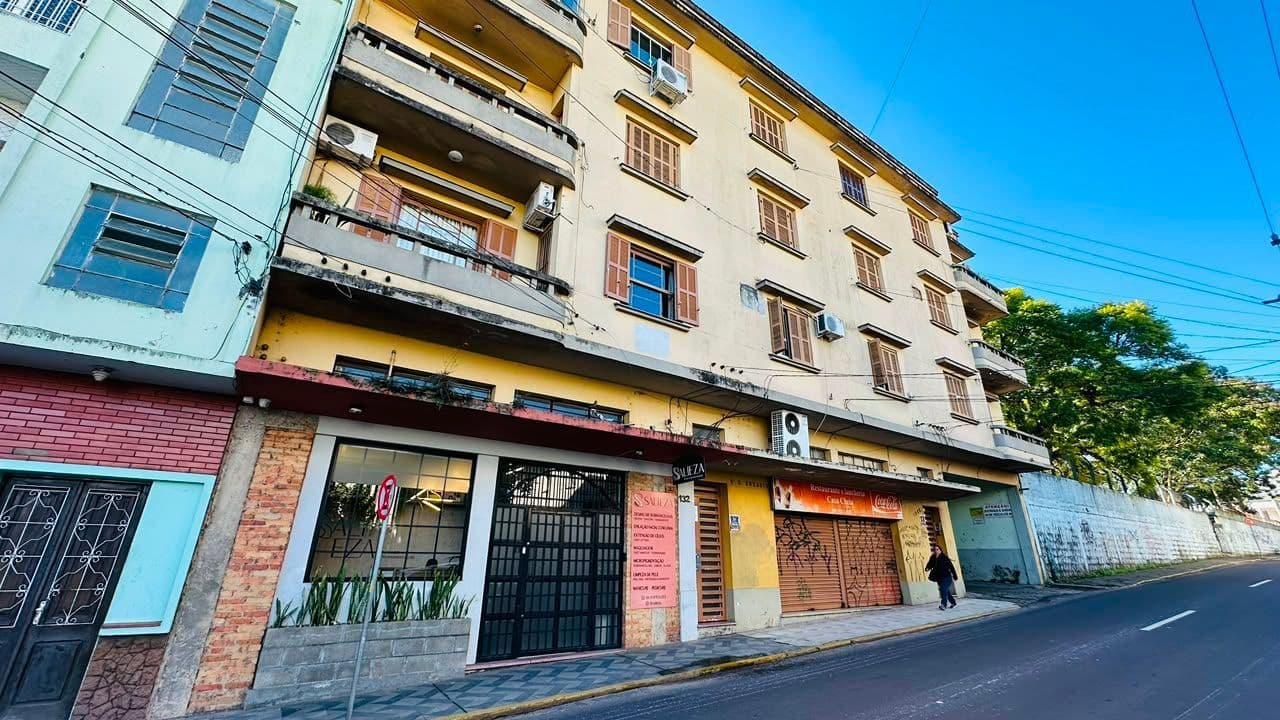 Terreno 24x50m em região universitária central, ótima localização. Santa Maria — Prédio Residencial com 27 quartos à venda em Nossa Senhora do Rosário, Santa Maria/RS