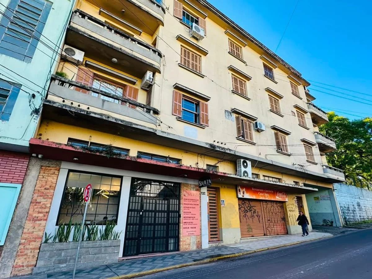 Terreno 24x50m em região universitária central, ótima localização. Santa Maria — Prédio Residencial com 27 quartos à venda em Nossa Senhora do Rosário, Santa Maria/RS