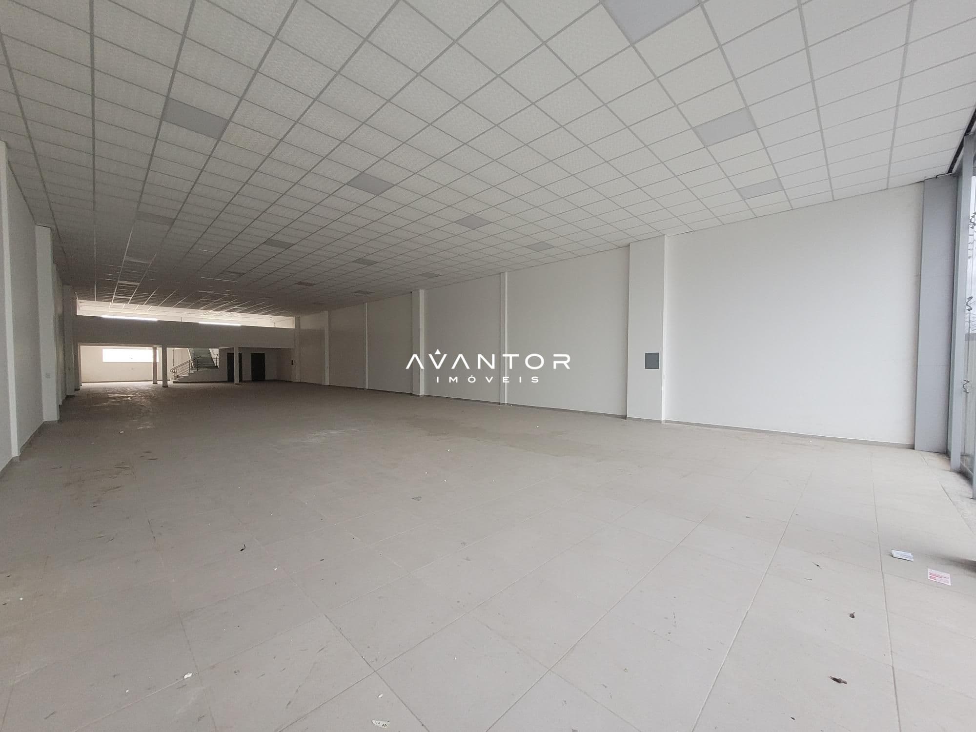 Pavilhão com 2 salas para alugar em Nossa Senhora Medianeira, Santa Maria/RS — foto 3 de 16