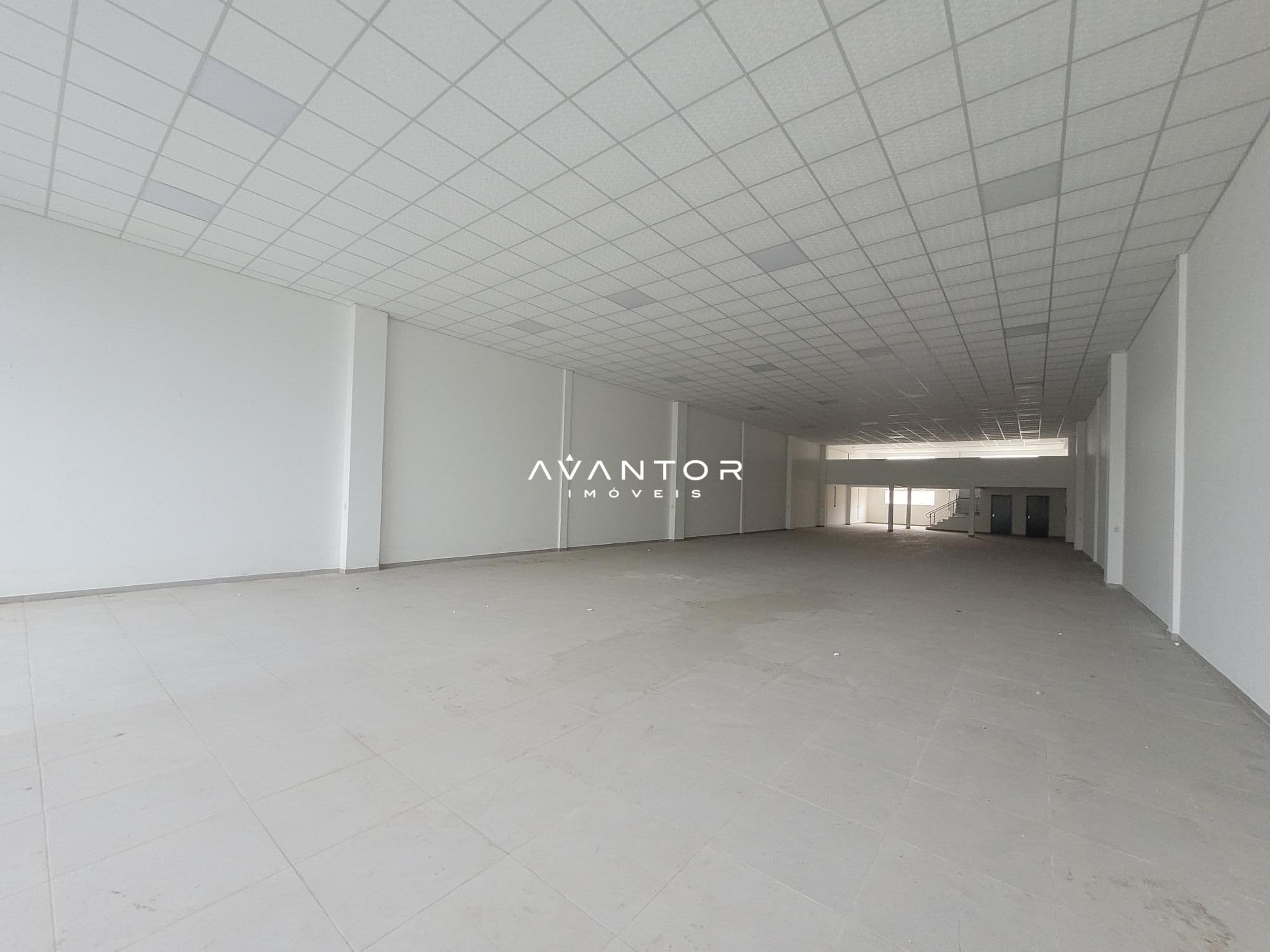 Pavilhão com 2 salas para alugar em Nossa Senhora Medianeira, Santa Maria/RS — foto 4 de 16