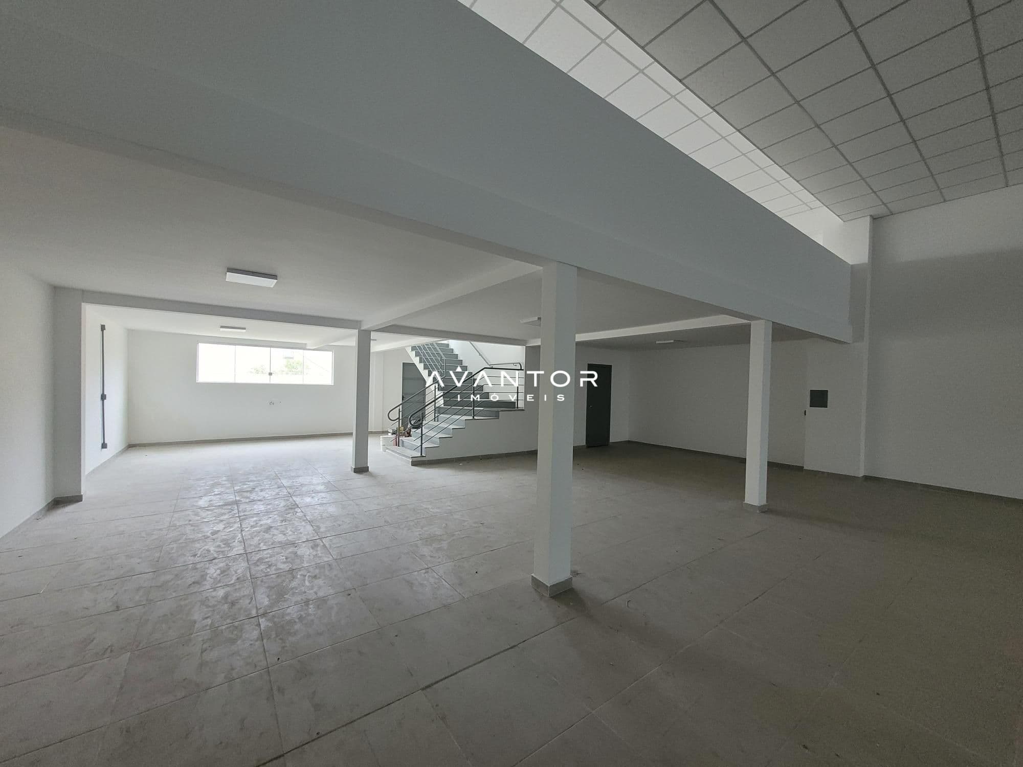 Pavilhão com 2 salas para alugar em Nossa Senhora Medianeira, Santa Maria/RS — foto 8 de 16
