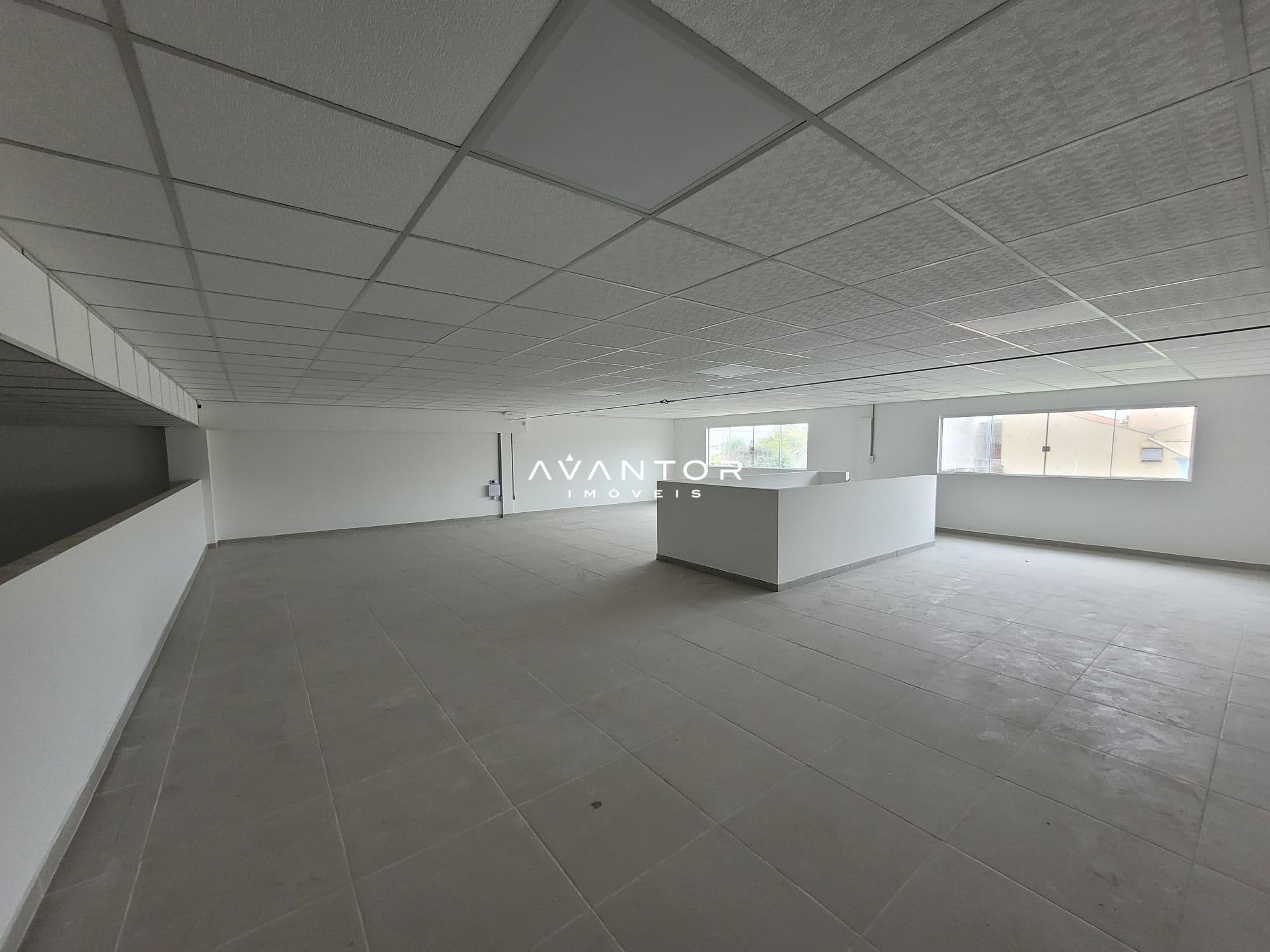 Pavilhão com 2 salas para alugar em Nossa Senhora Medianeira, Santa Maria/RS — foto 11 de 16