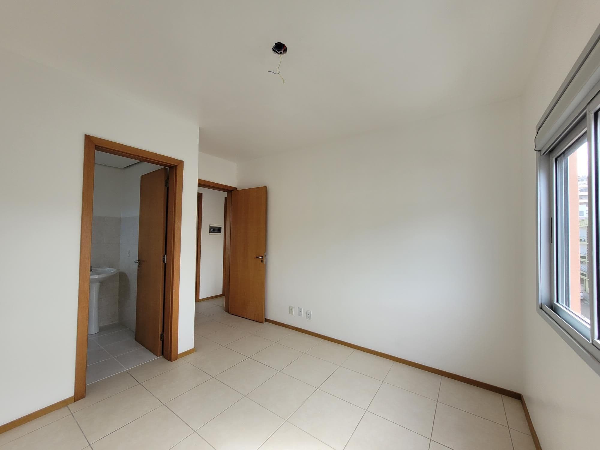 Apartamento de 3 dormitórios, Suíte, Sacada com churrasqueira, Box de Garagem, no Residenc — Apartamento com 3 quartos para alugar em Centro, Santa Maria/RS