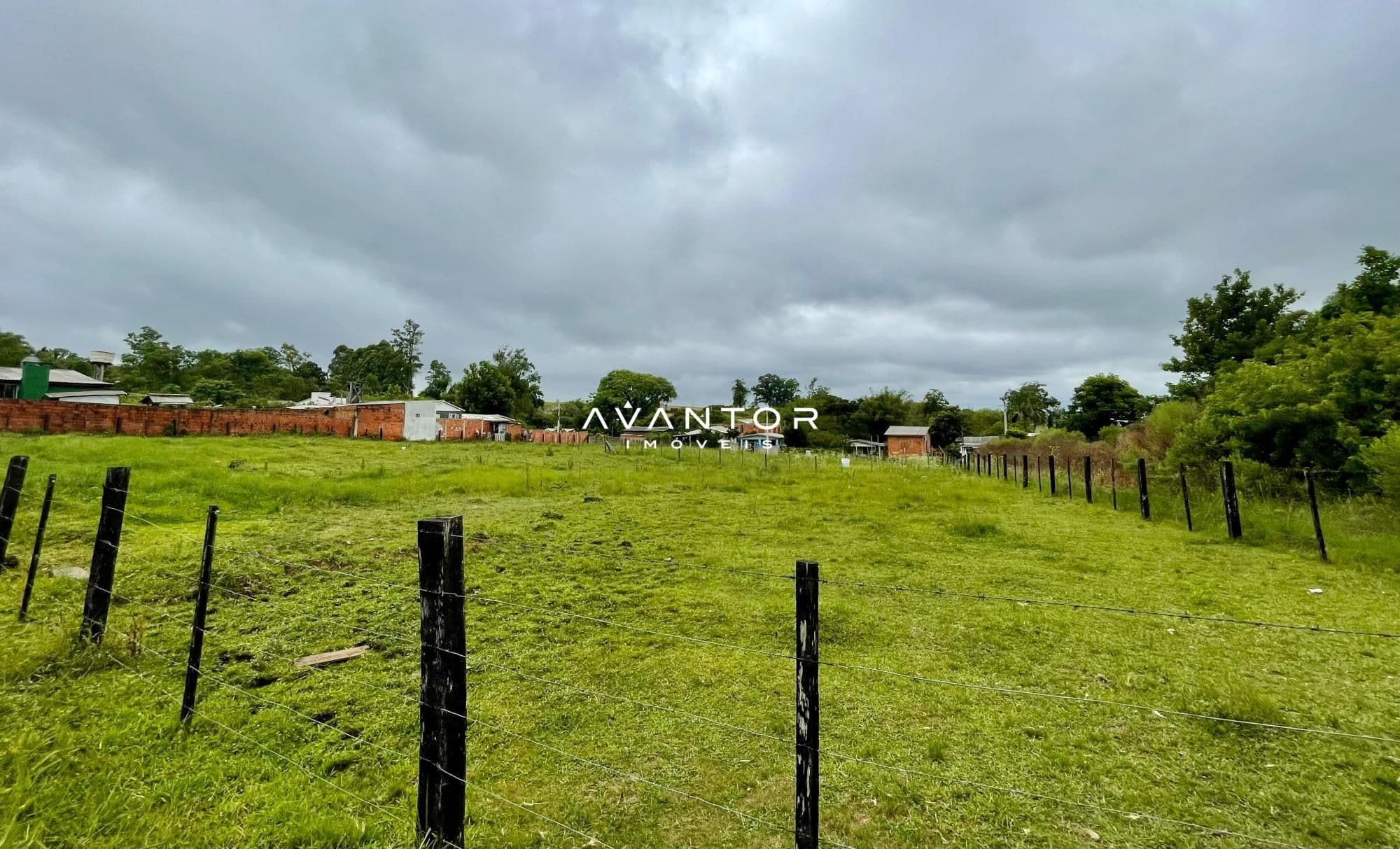 Terreno à venda em Diácono João Luiz Pozzobon, Santa Maria/RS