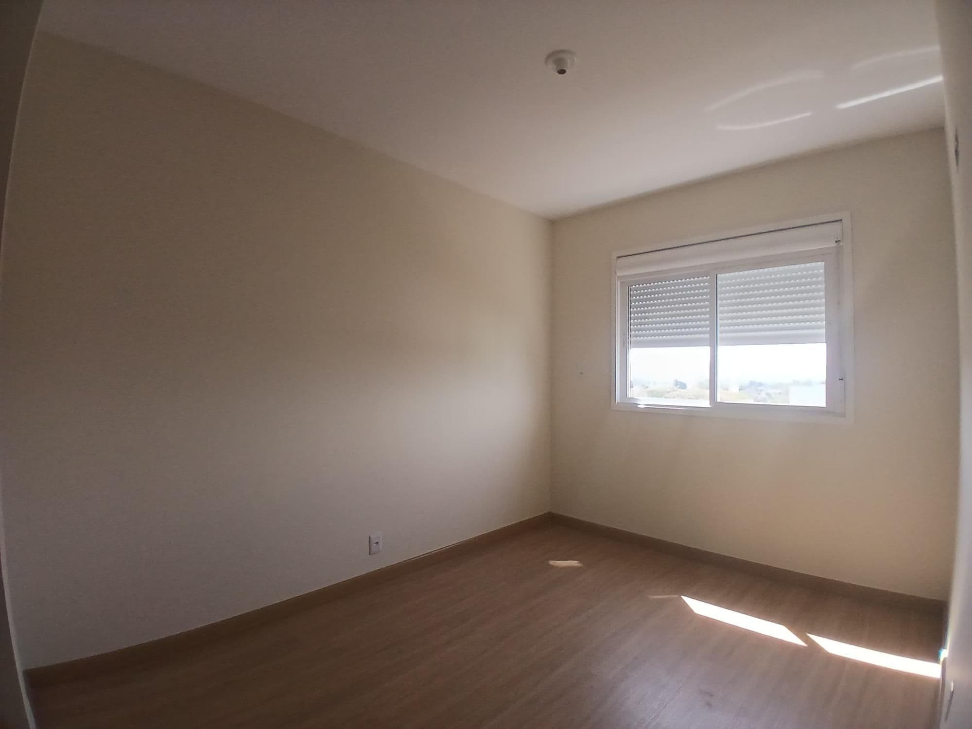 Apartamento em Camobi de 2 dormitórios, suíte, sala de estar, banheiro social, cozinha, ár — Apartamento com 2 quartos para alugar em São José, Santa Maria/RS