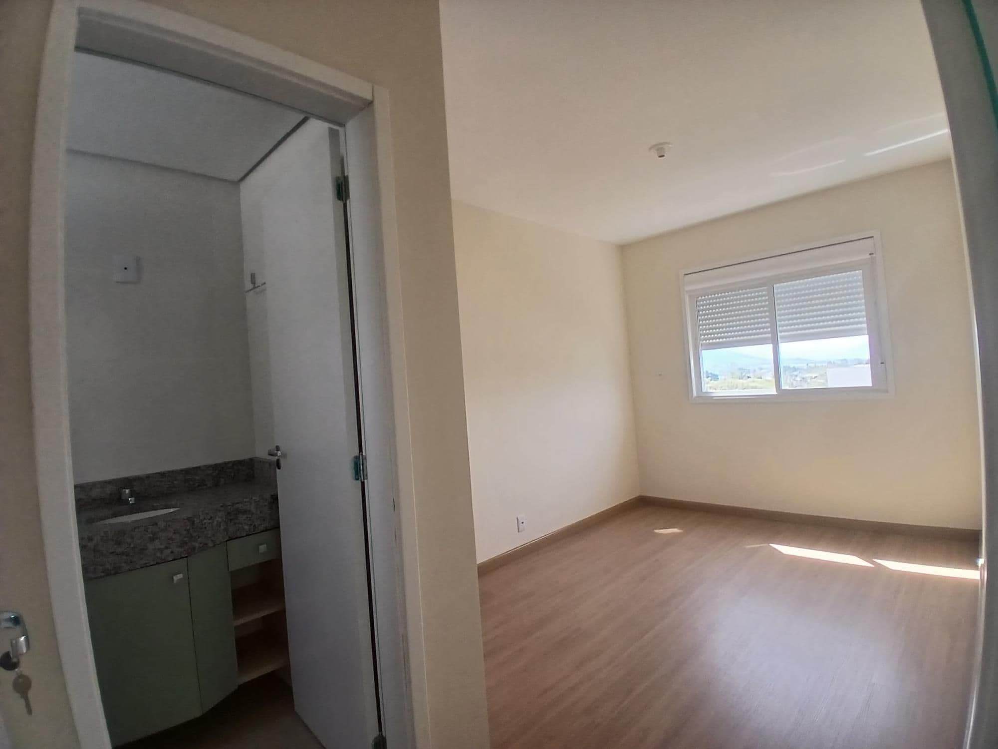 Apartamento em Camobi de 2 dormitórios, suíte, sala de estar, banheiro social, cozinha, ár — Apartamento com 2 quartos para alugar em São José, Santa Maria/RS