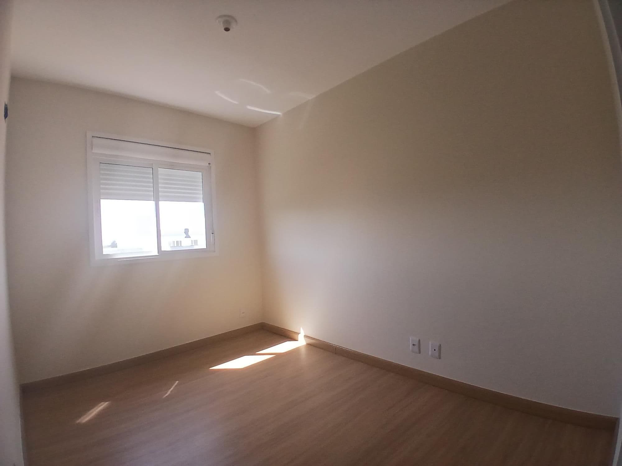 Apartamento em Camobi de 2 dormitórios, suíte, sala de estar, banheiro social, cozinha, ár — Apartamento com 2 quartos para alugar em São José, Santa Maria/RS