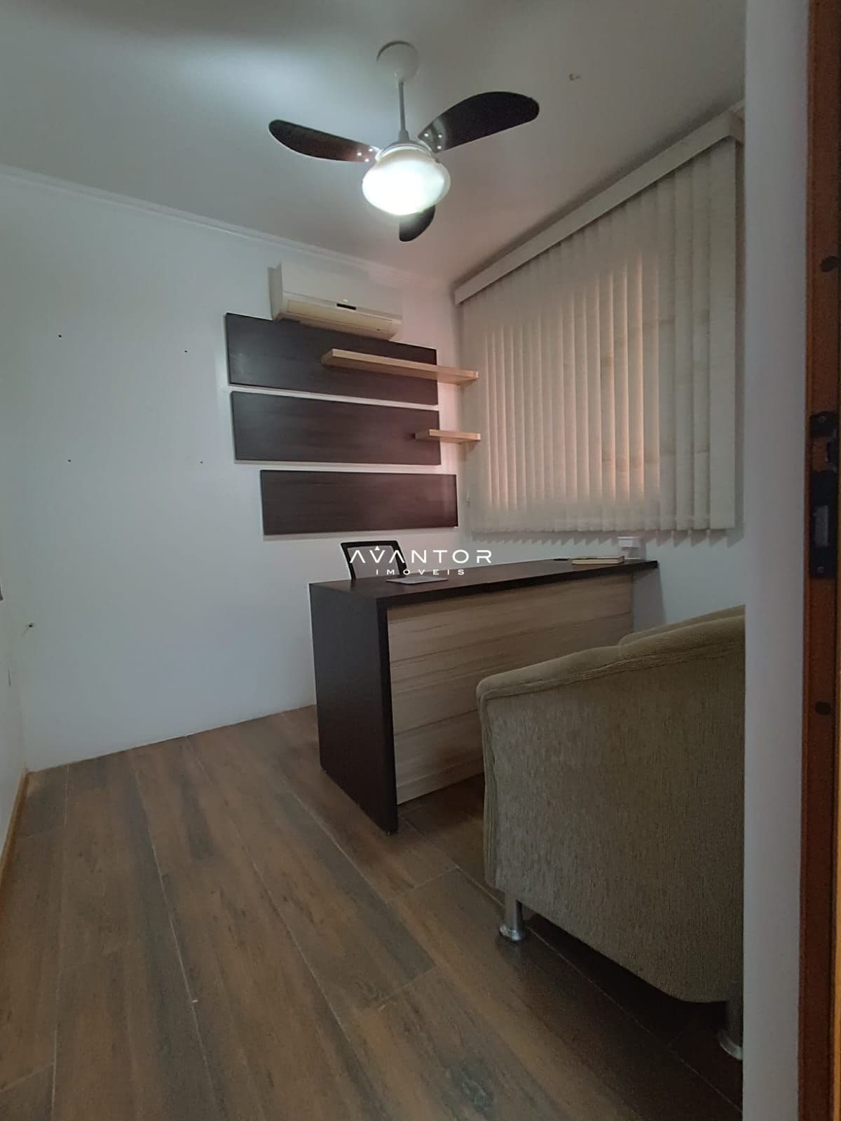 Sala Comercial com 1 sala para alugar em Nossa Senhora de Fátima, Santa Maria/RS — foto 2 de 2