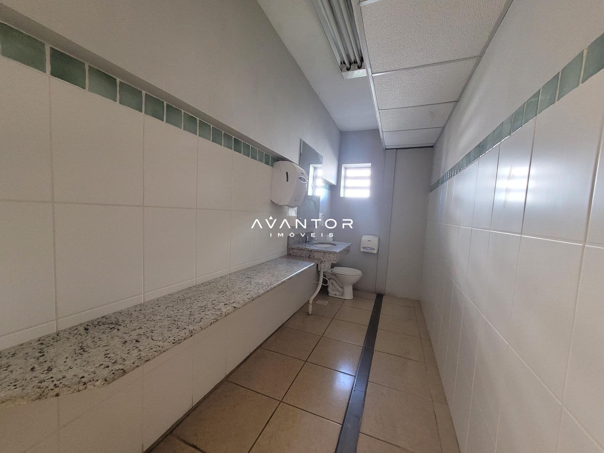 Sala Comercial com 10 salas para alugar em Nossa Senhora Medianeira, Santa Maria/RS — foto 8 de 31