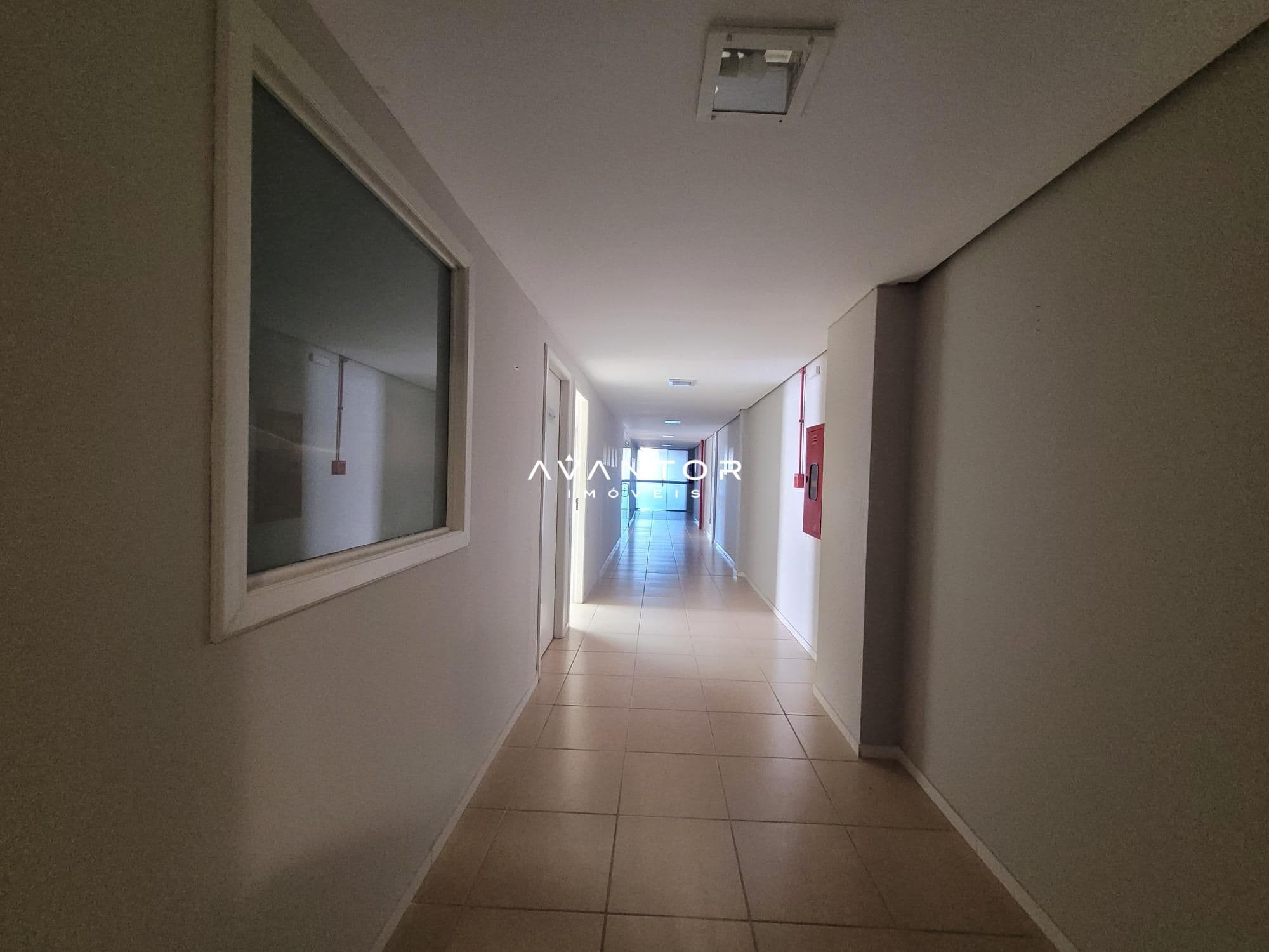 Sala Comercial com 10 salas para alugar em Nossa Senhora Medianeira, Santa Maria/RS — foto 13 de 31