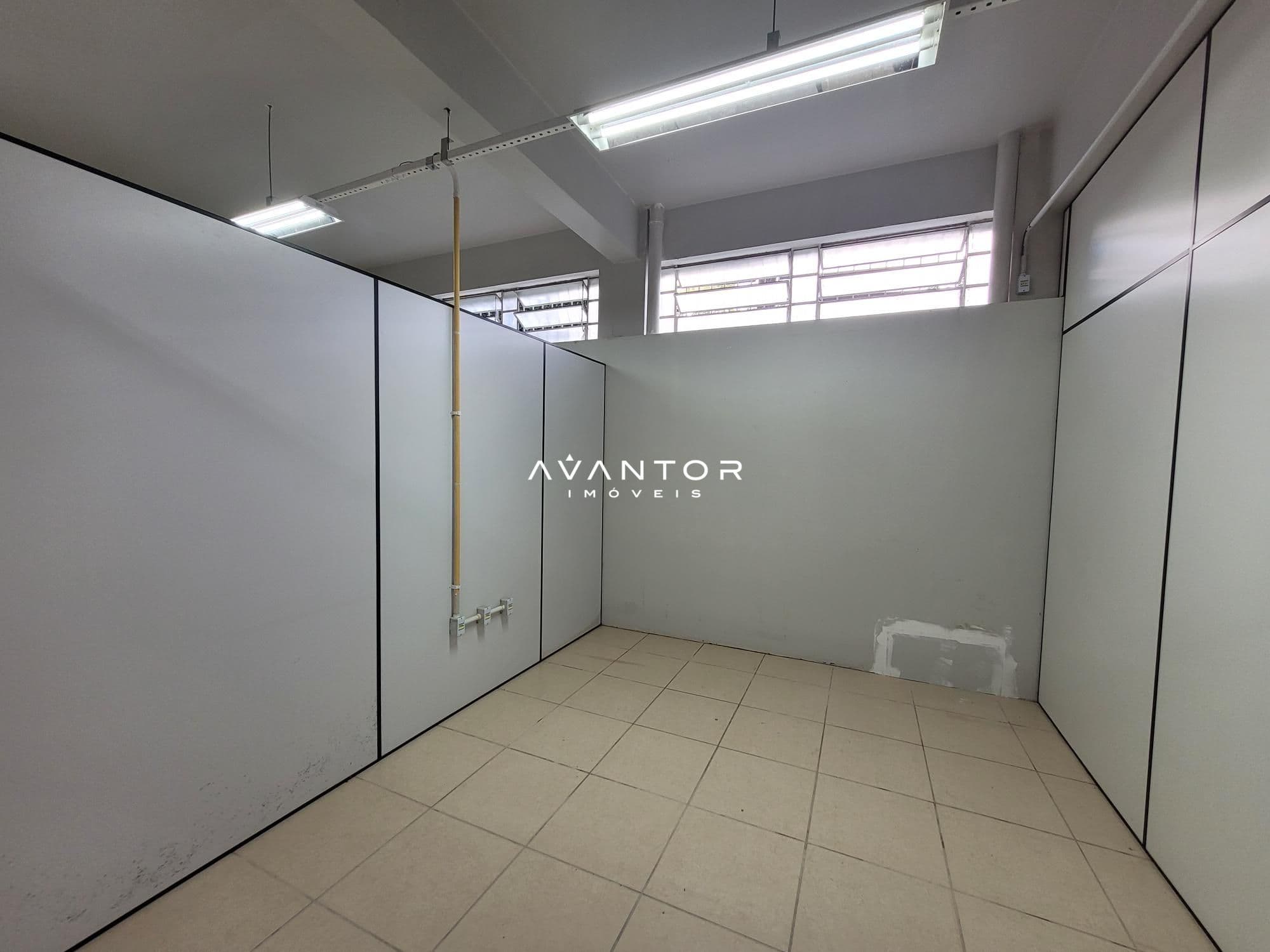 Sala Comercial com 9 salas para alugar em Nossa Senhora Medianeira, Santa Maria/RS — foto 11 de 22