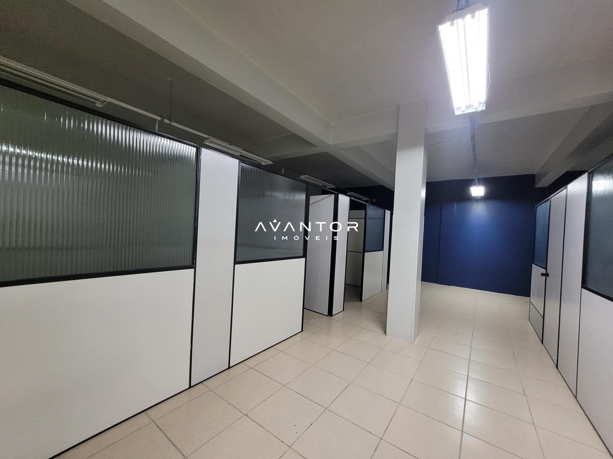 Sala Comercial com 9 salas para alugar em Nossa Senhora Medianeira, Santa Maria/RS — foto 12 de 22